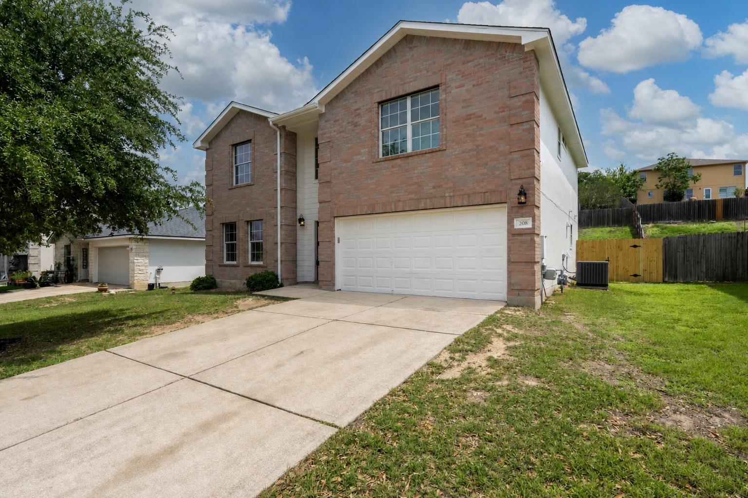 208 Dandelion Loop Property Photo 1