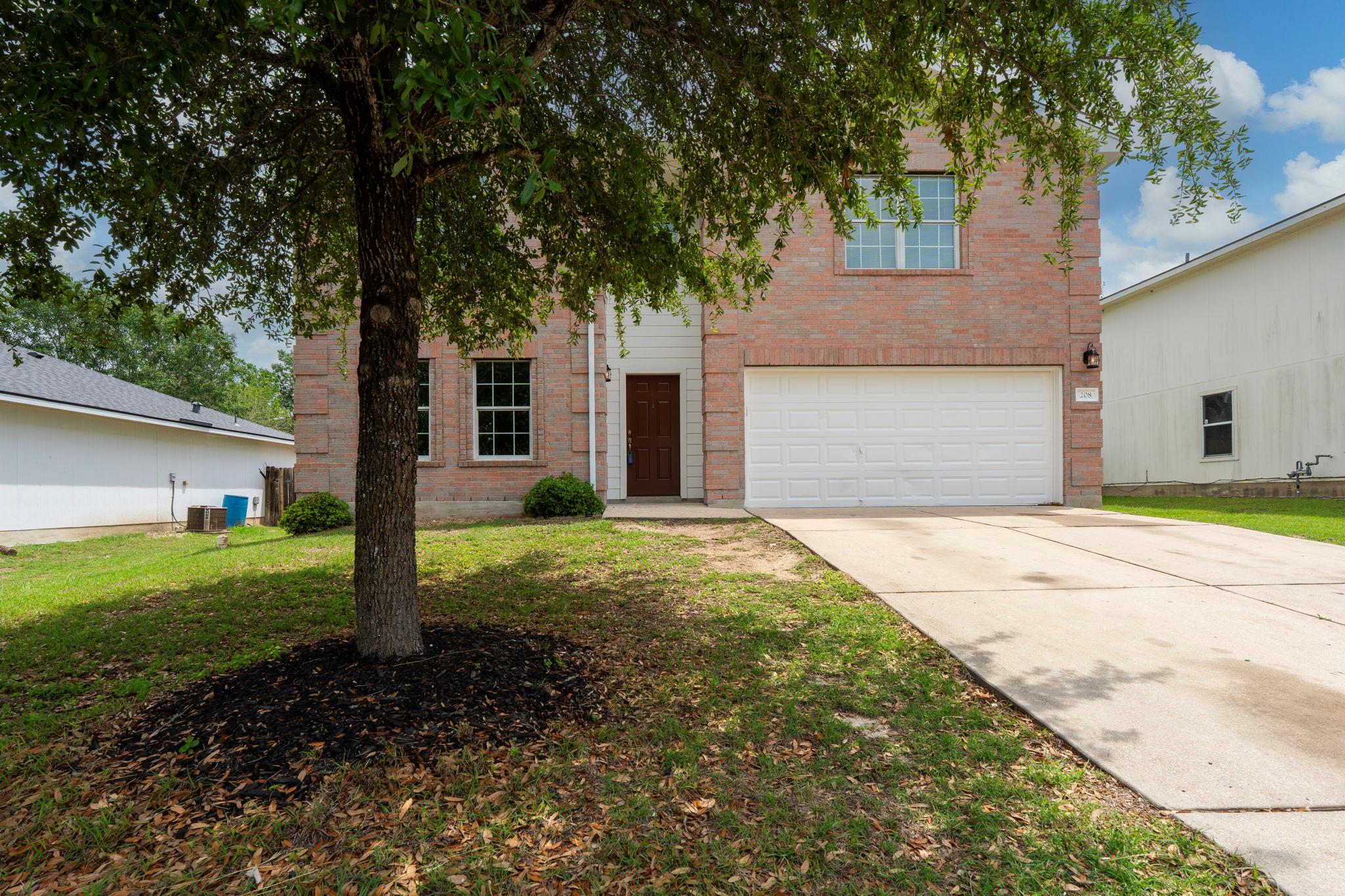 208 Dandelion Loop Property Photo 2