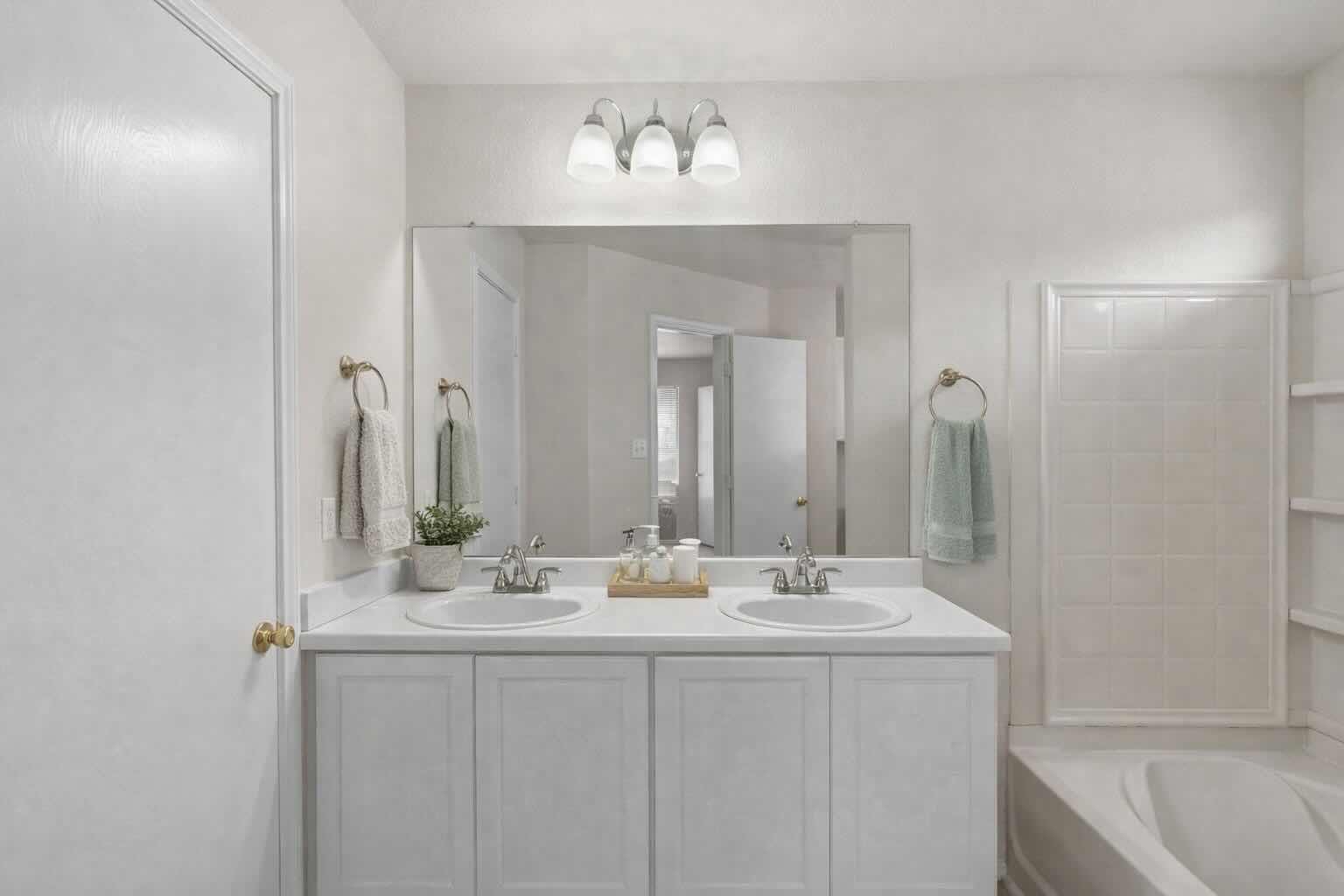 208 Dandelion Loop Property Photo 8