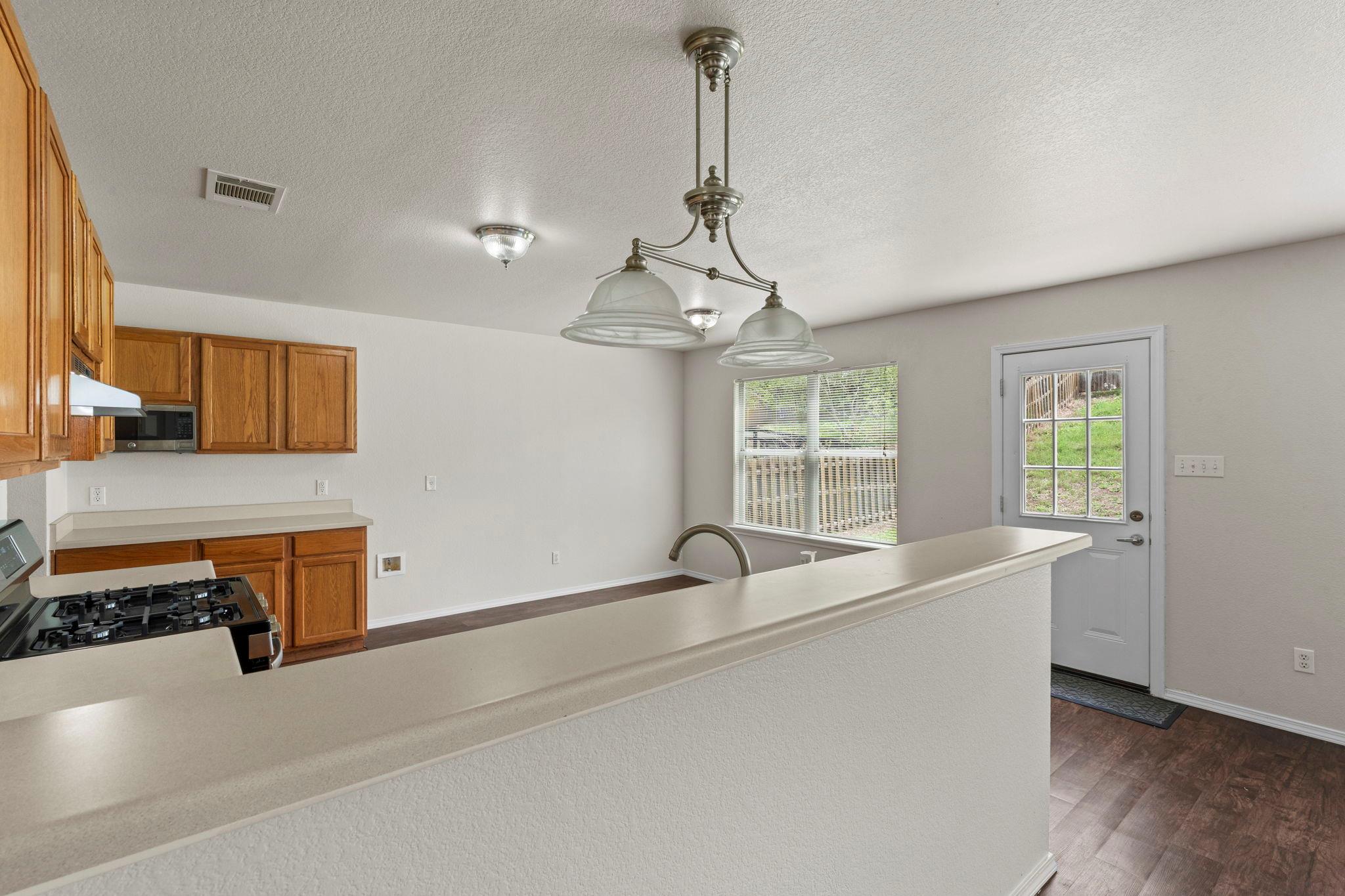 208 Dandelion Loop Property Photo 13