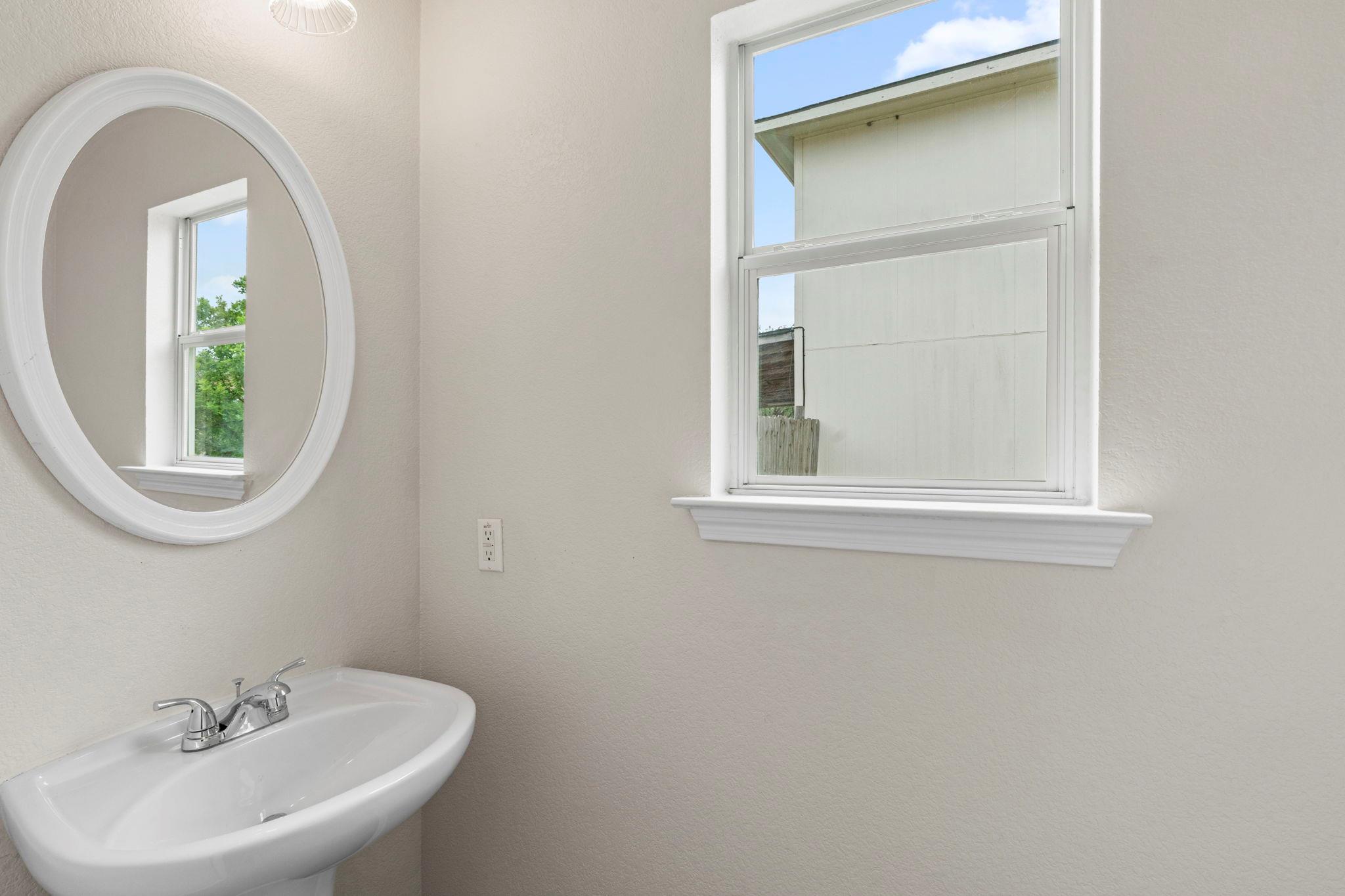208 Dandelion Loop Property Photo 19