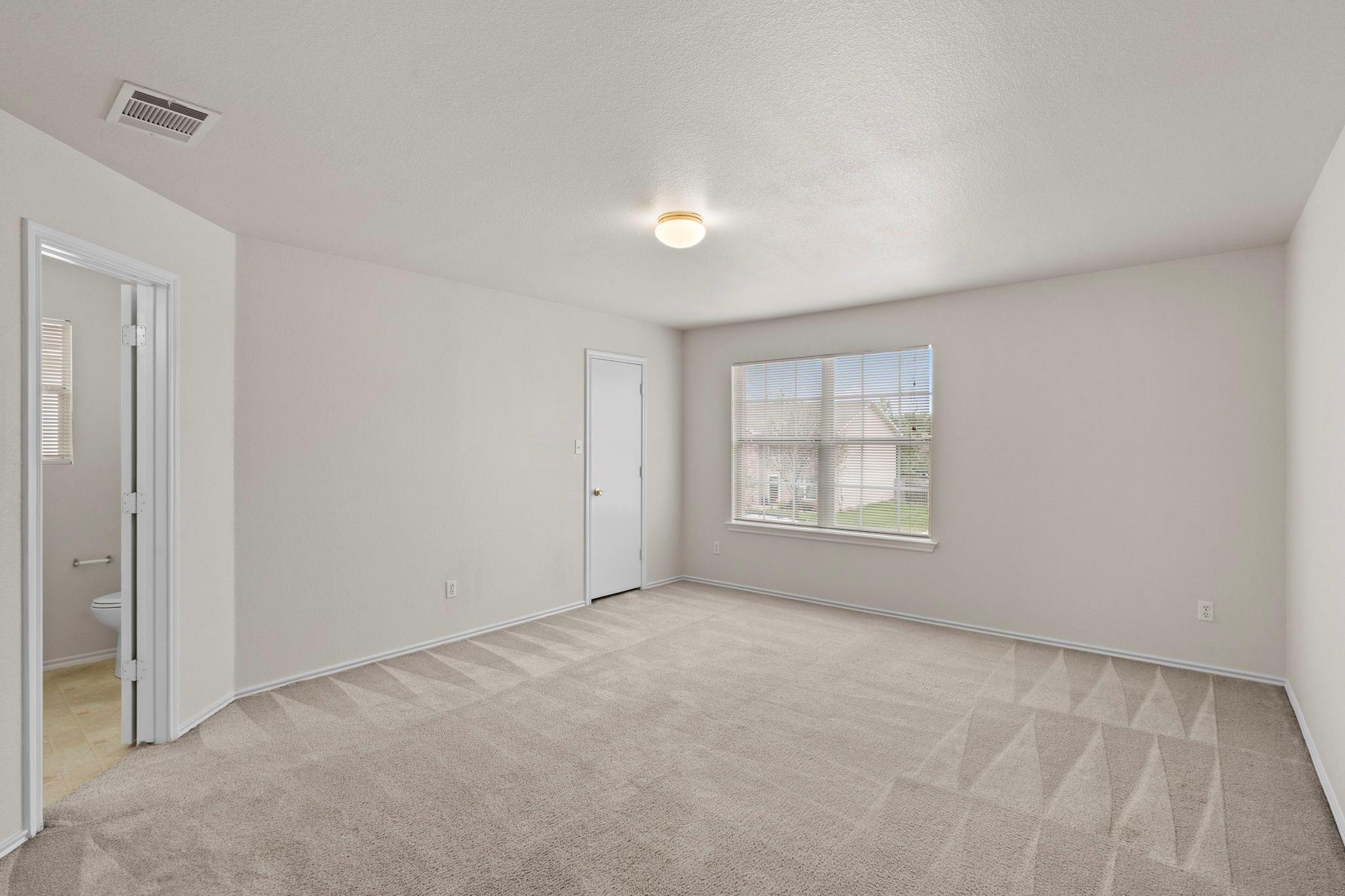 208 Dandelion Loop Property Photo 22