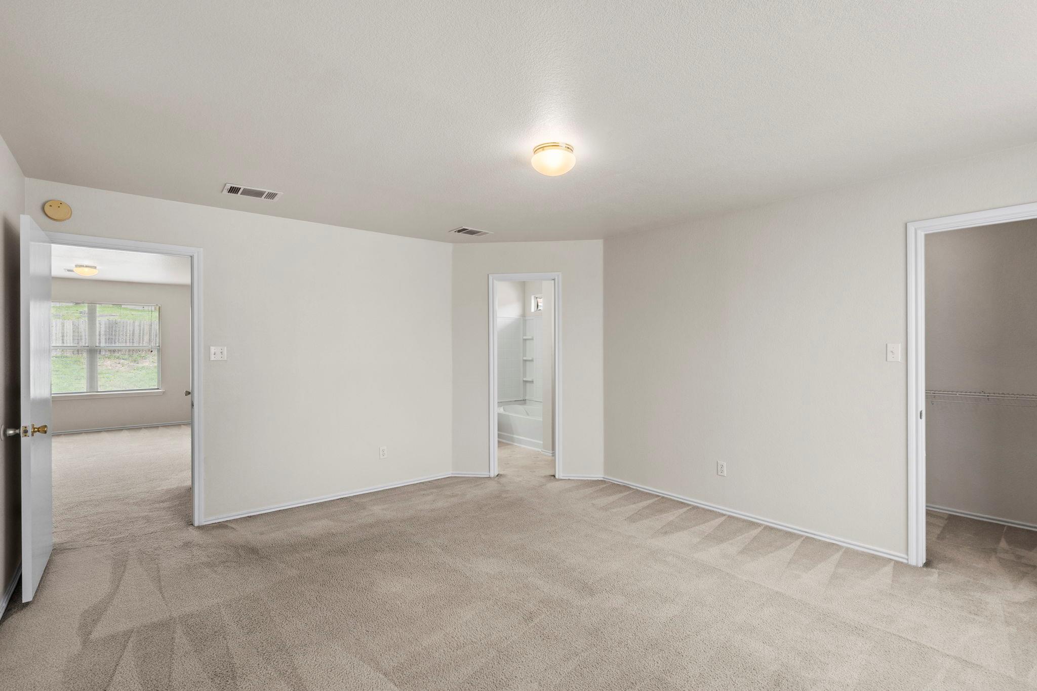 208 Dandelion Loop Property Photo 23