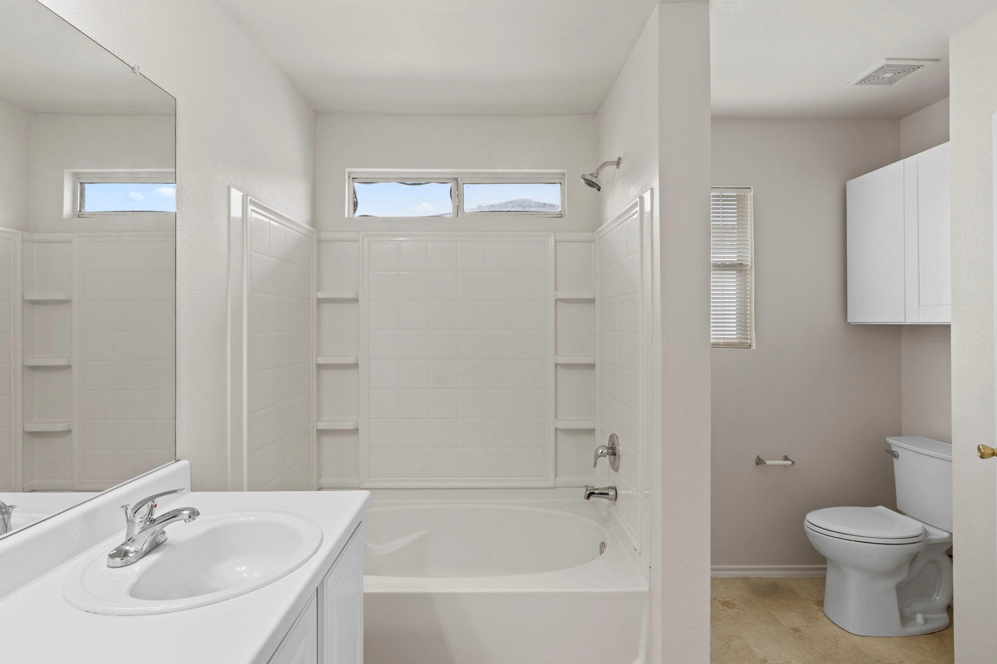 208 Dandelion Loop Property Photo 25