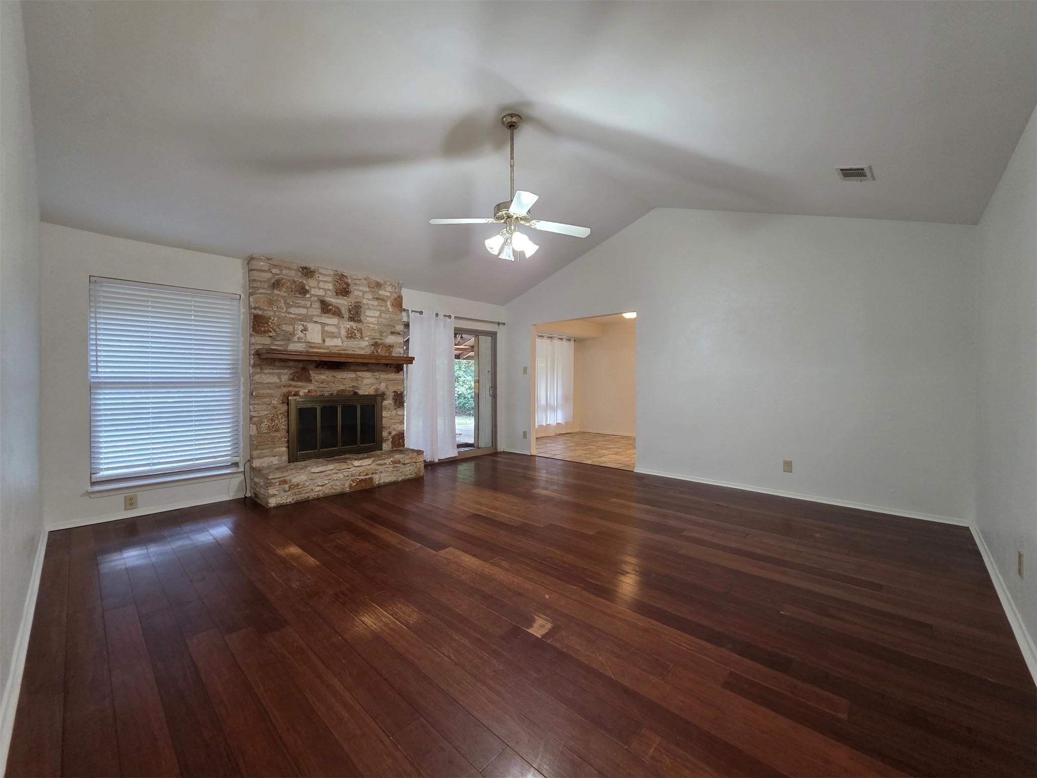 10909 Hillside Oak Ln Property Photo 2