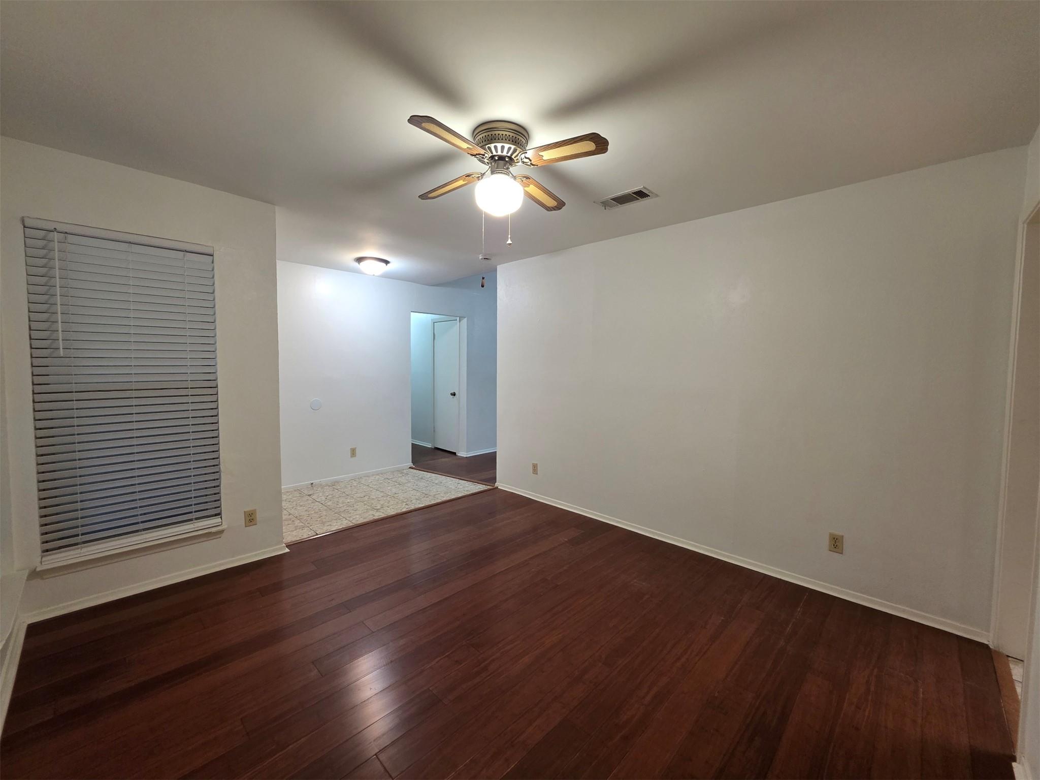 10909 Hillside Oak Ln Property Photo 4