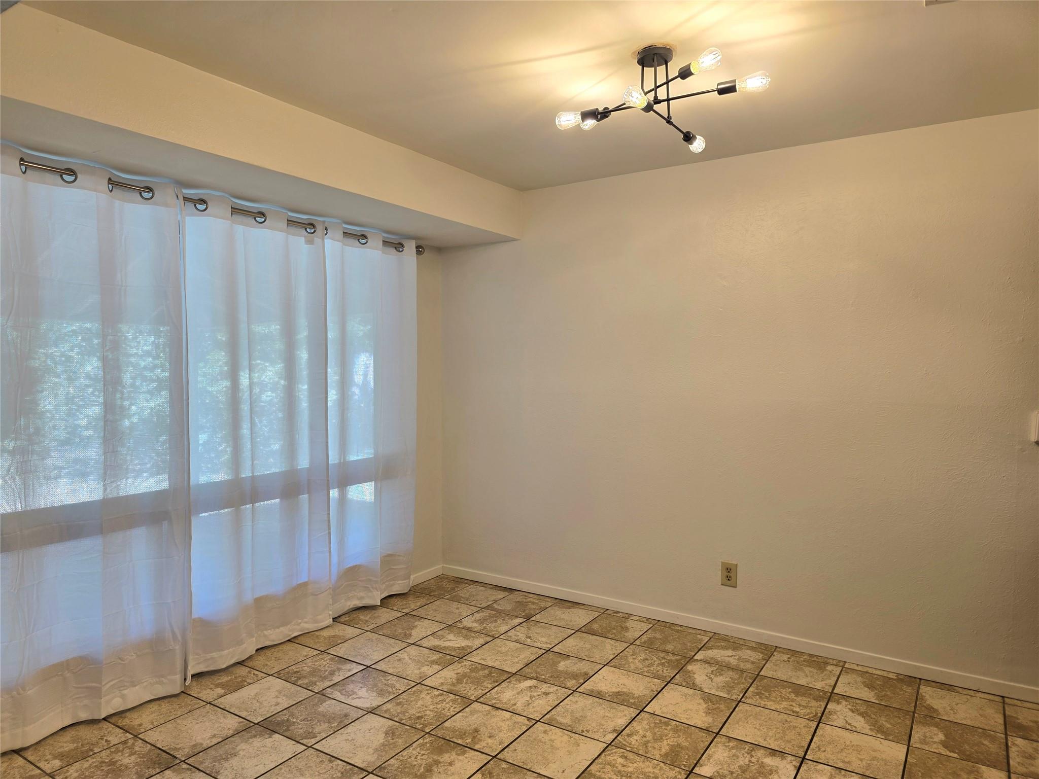 10909 Hillside Oak Ln Property Photo 8