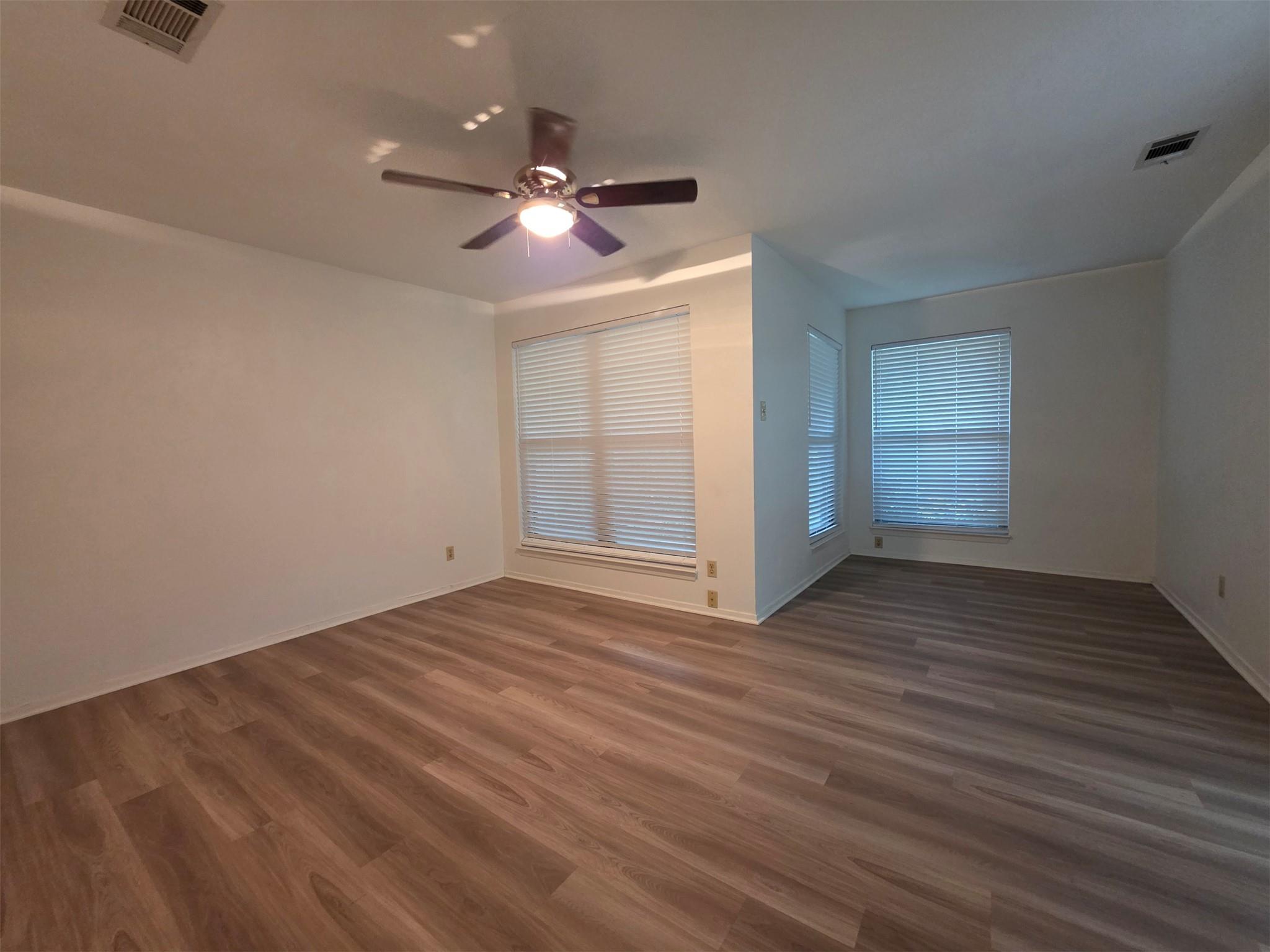10909 Hillside Oak Ln Property Photo 12