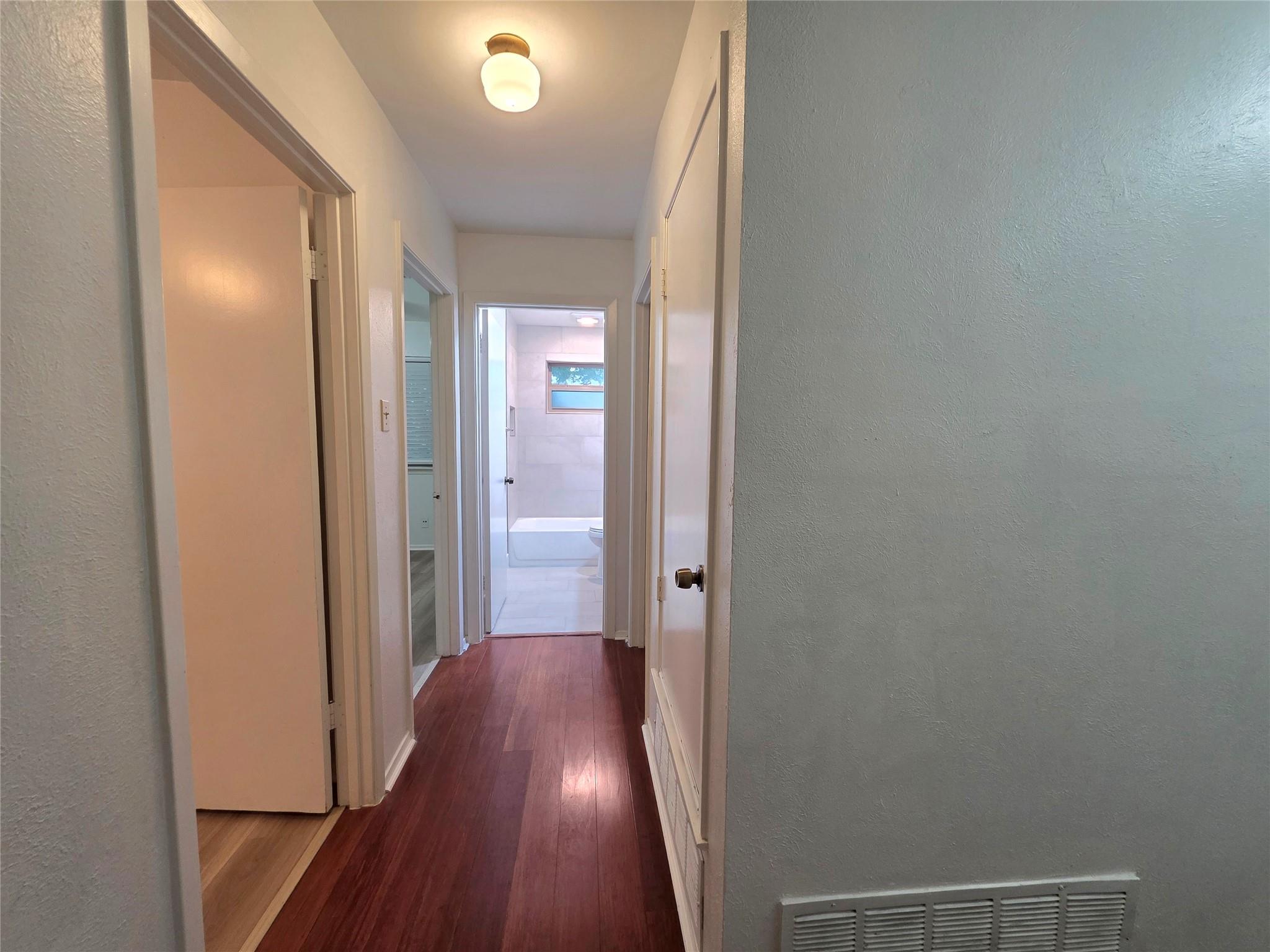 10909 Hillside Oak Ln Property Photo 16