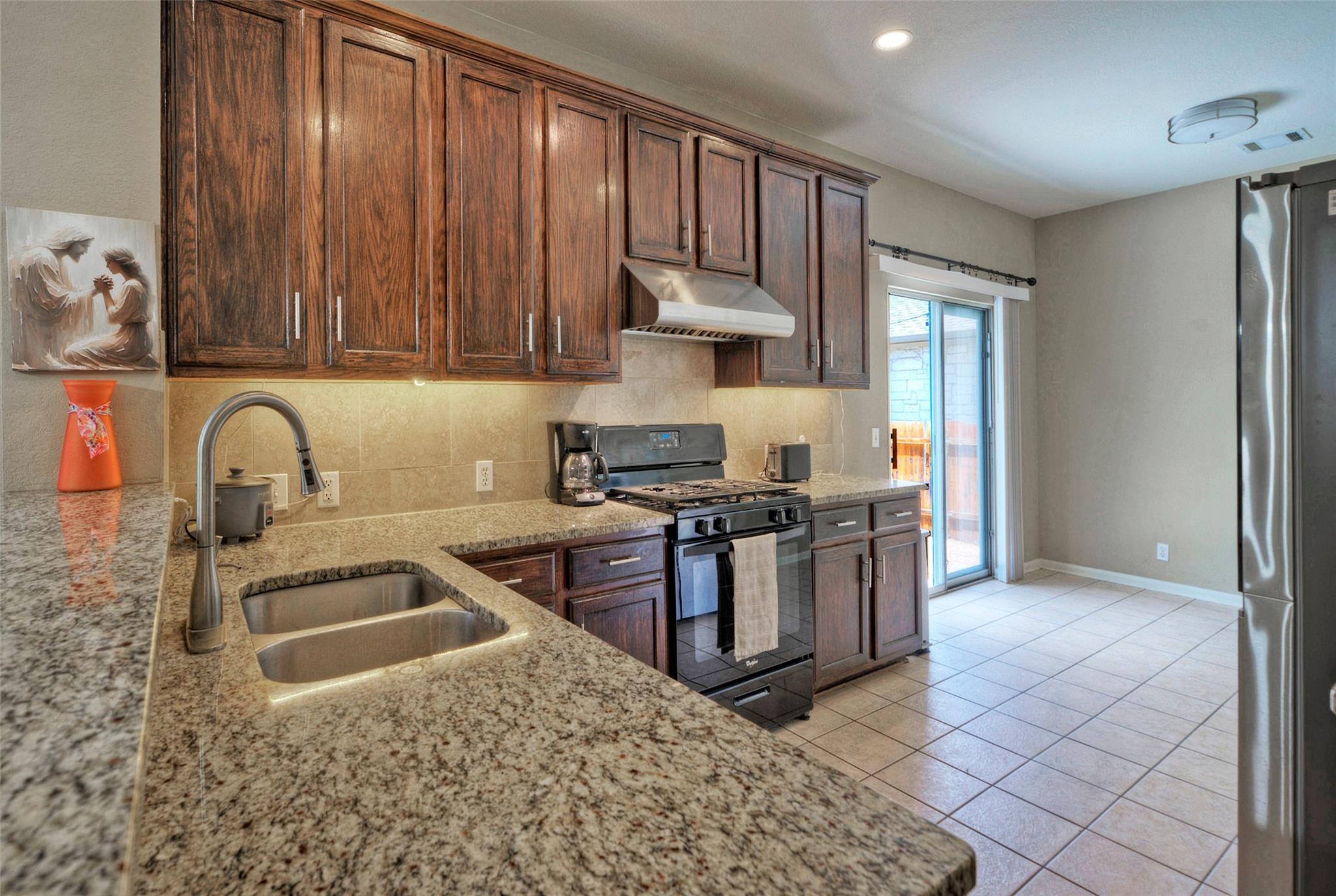 4040 Cargill Dr Property Photo 10