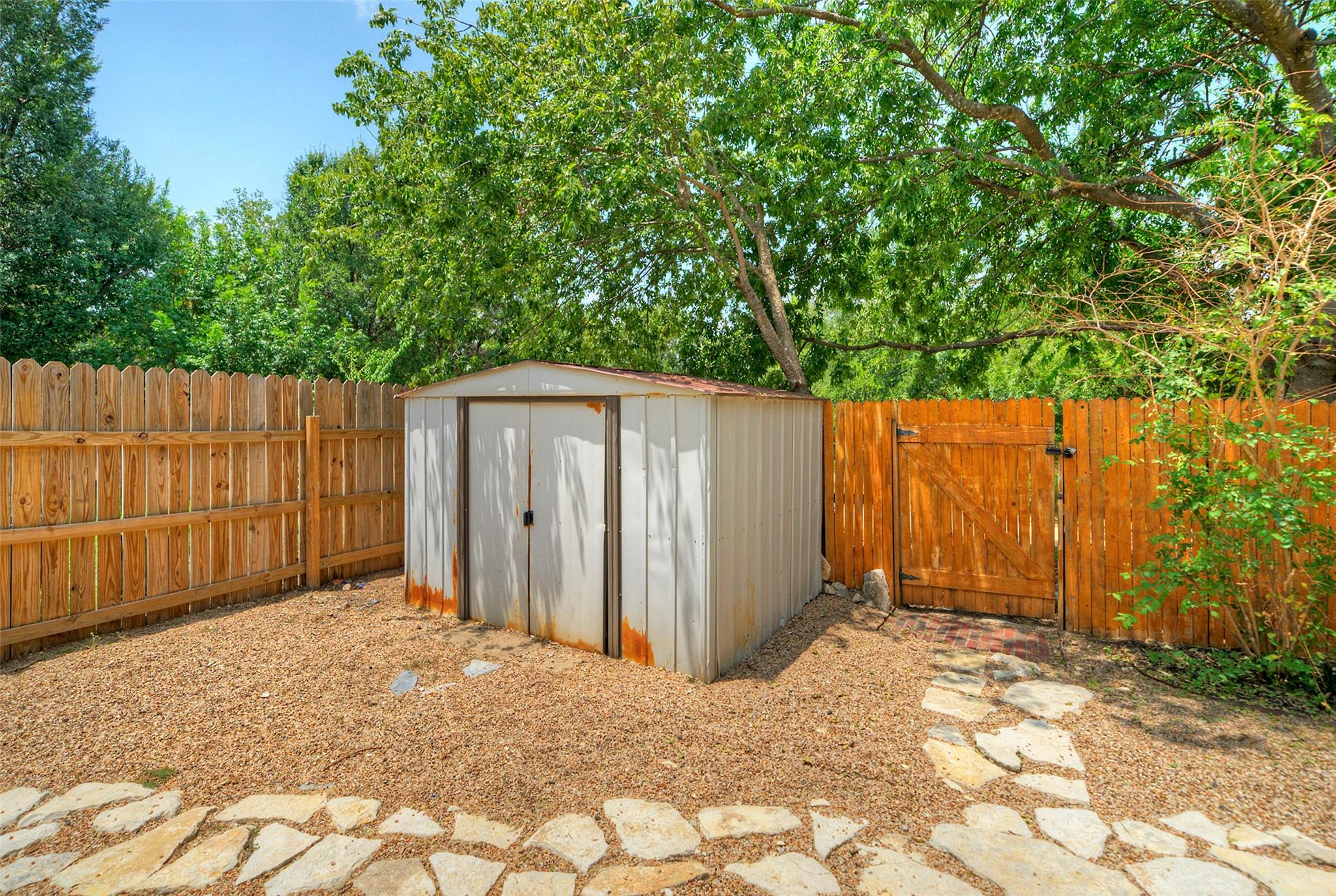 4040 Cargill Dr Property Photo 35