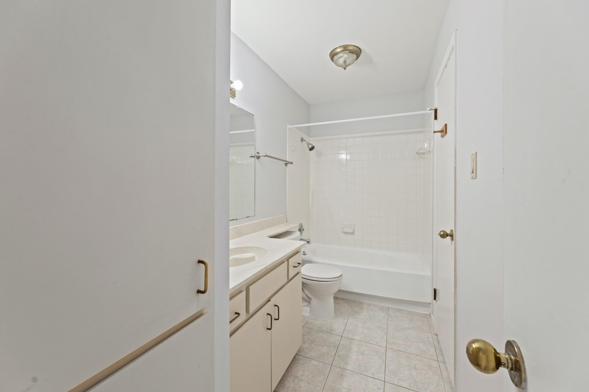 106 E 30th St #308 Property Photo 27