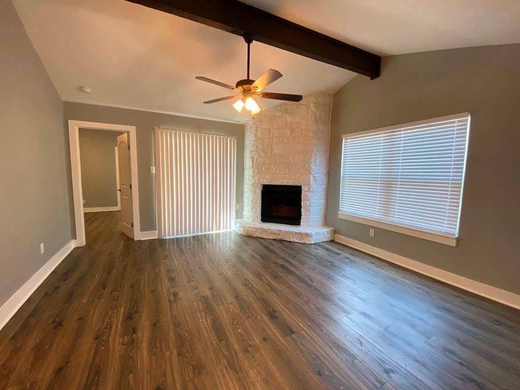 3411 Lynridge Dr #b Property Photo 11