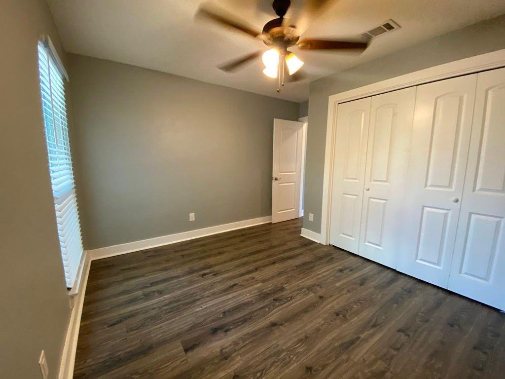 3411 Lynridge Dr #b Property Photo 13