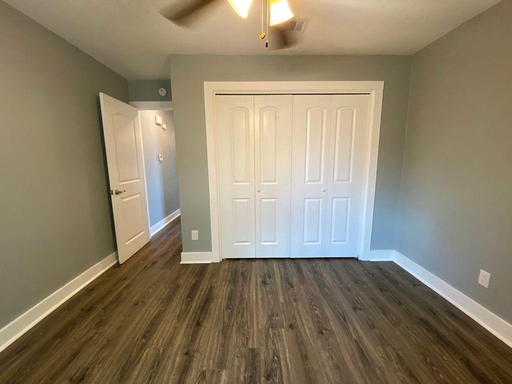 3411 Lynridge Dr #b Property Photo 14