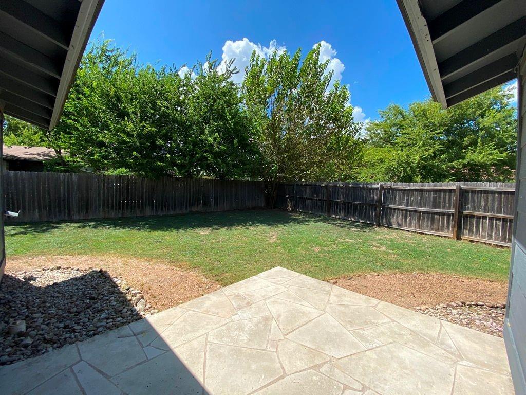 3411 Lynridge Dr #b Property Photo 29