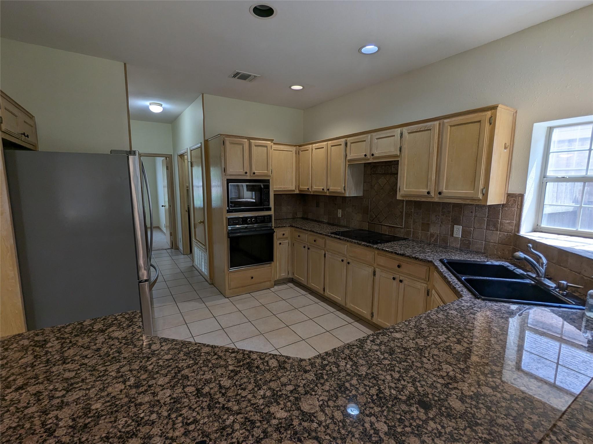 7602 Mifflin Kenedy Ter Property Photo 10