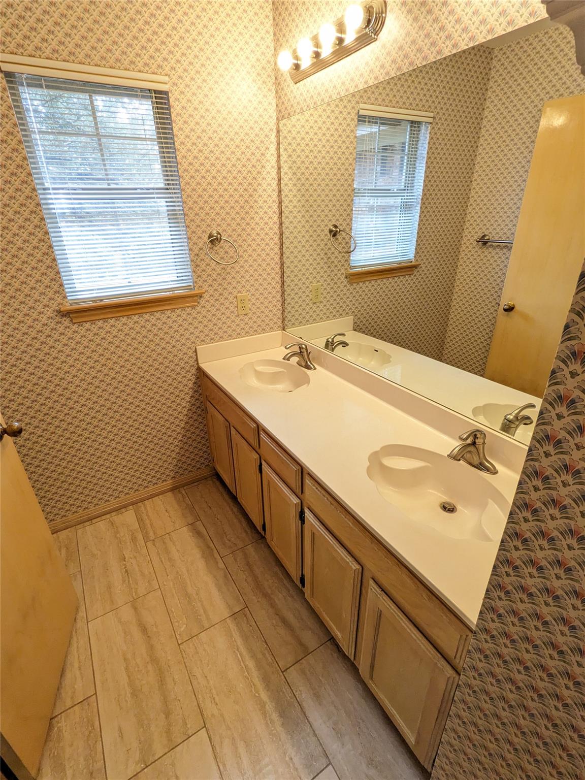 7602 Mifflin Kenedy Ter Property Photo 25