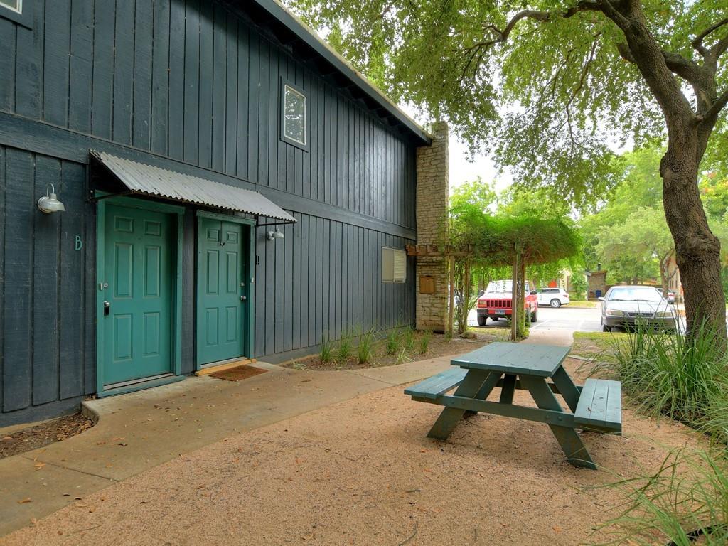 604 Franklin Blvd #b Property Photo 1