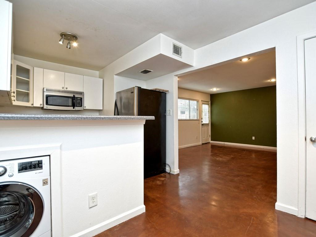 604 Franklin Blvd #b Property Photo 7