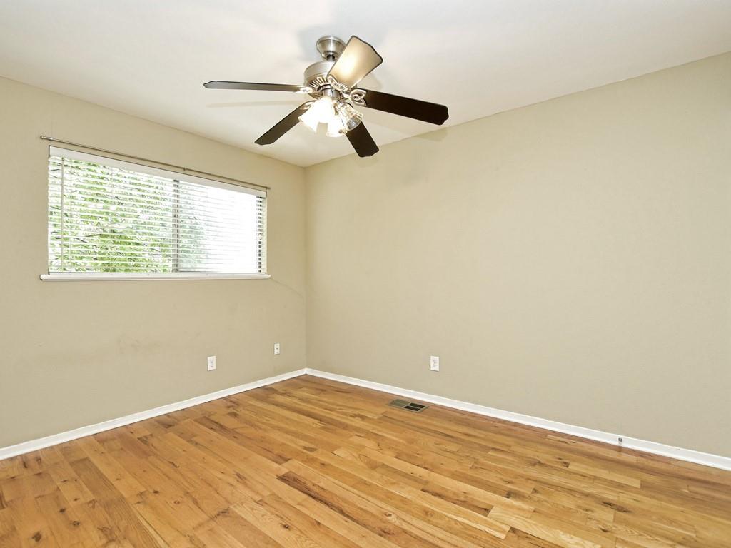 604 Franklin Blvd #b Property Photo 11