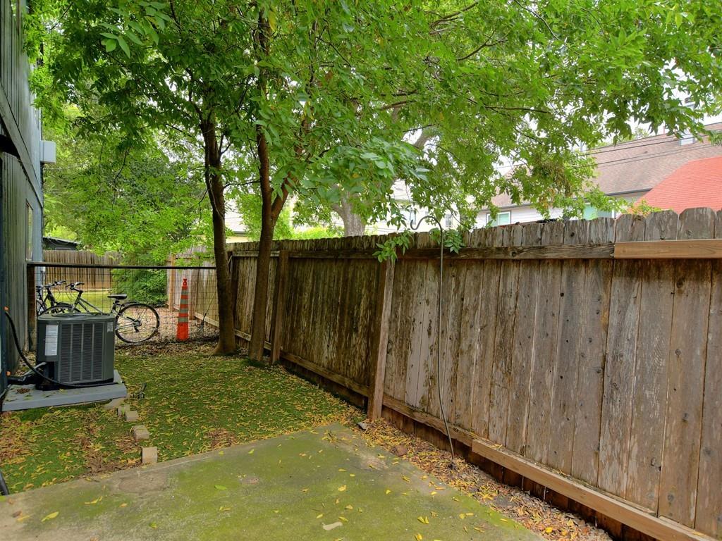 604 Franklin Blvd #b Property Photo 16