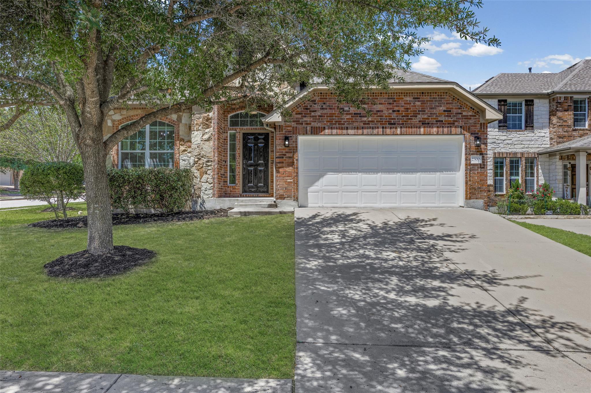 2300 Ambling Trl Property Photo 1