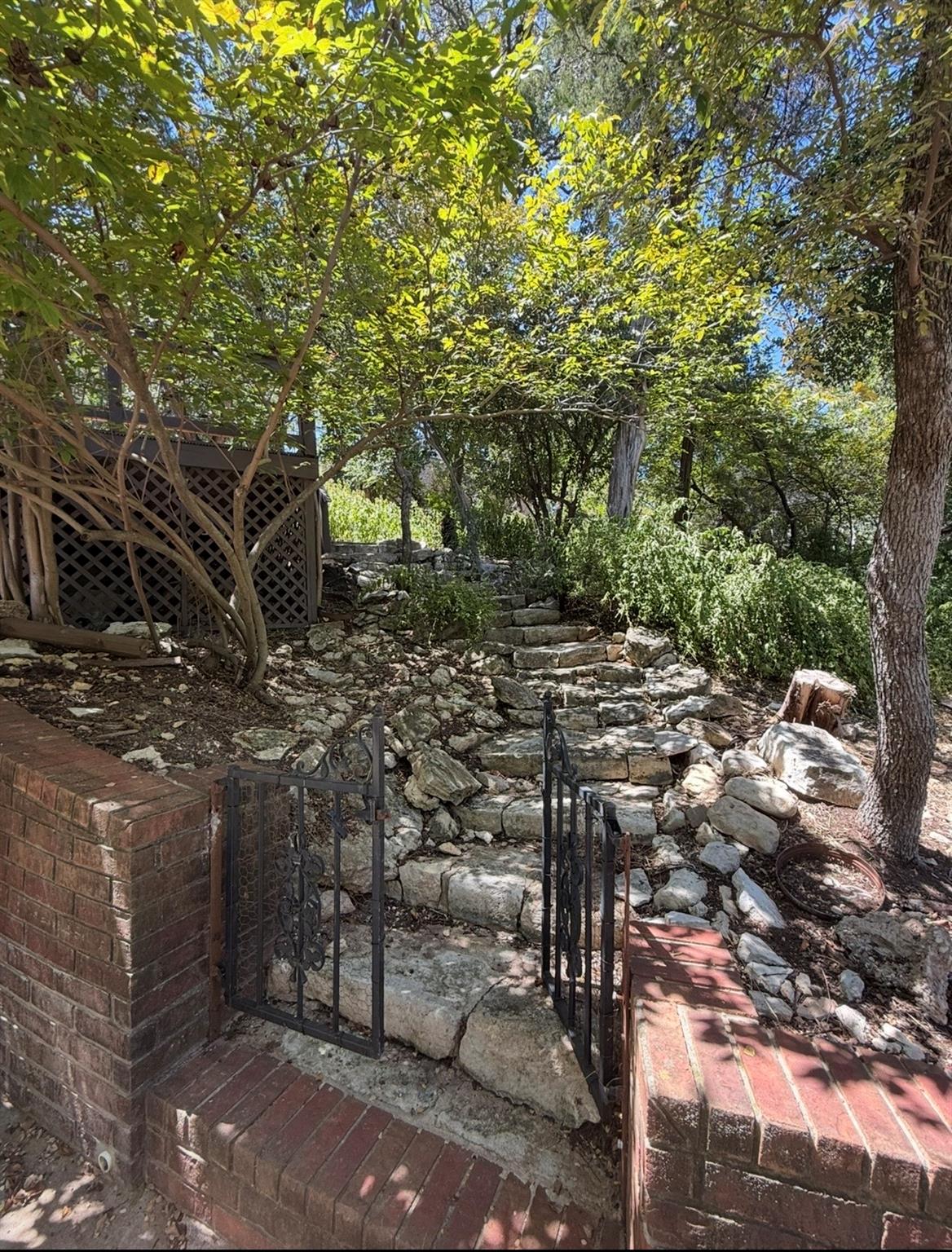 6002 Shadow Valley Cv #a Property Photo 3