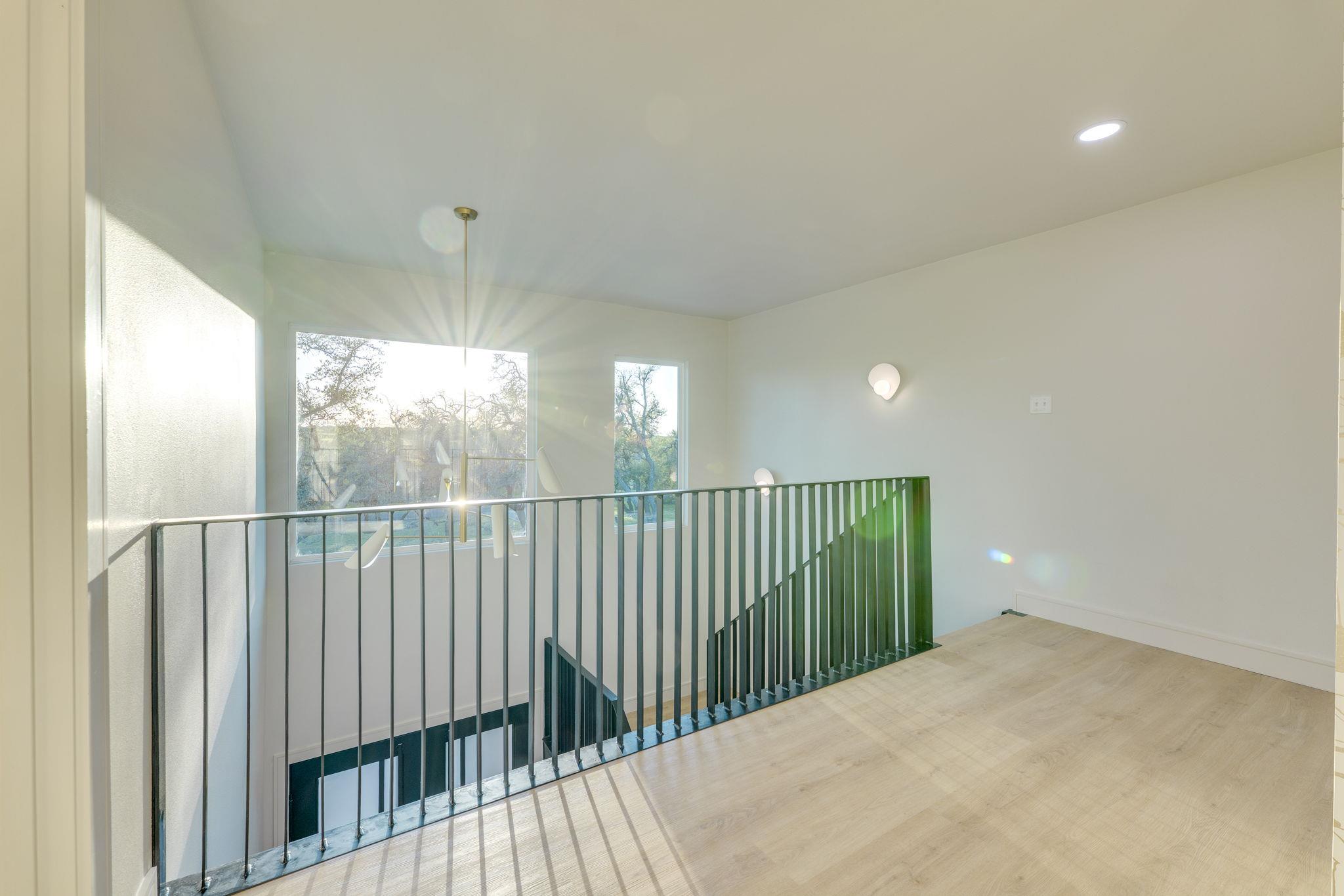 9909 Oliver Dr Property Photo 29