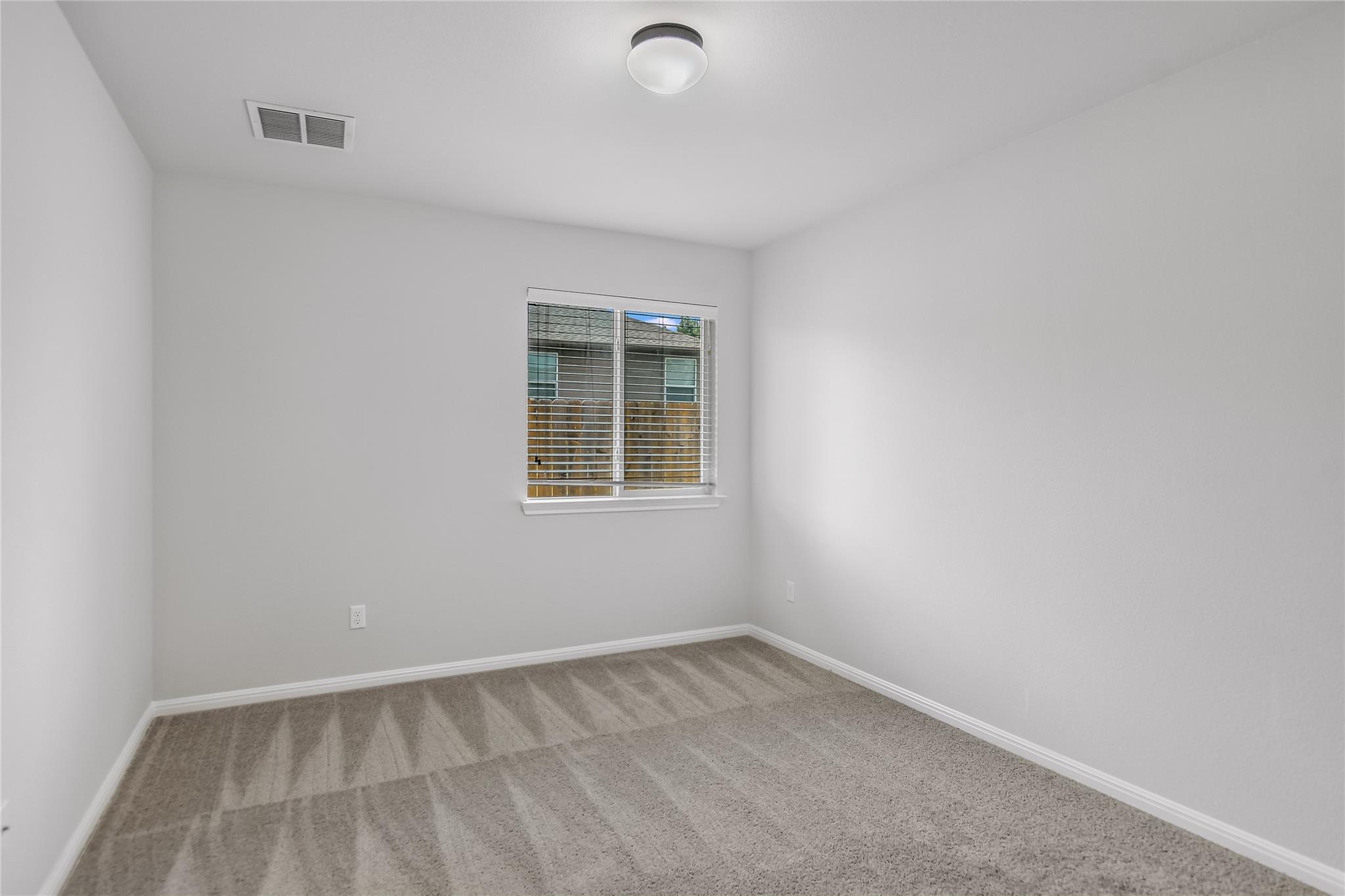 202 Paul Azinger Ct Property Photo 4