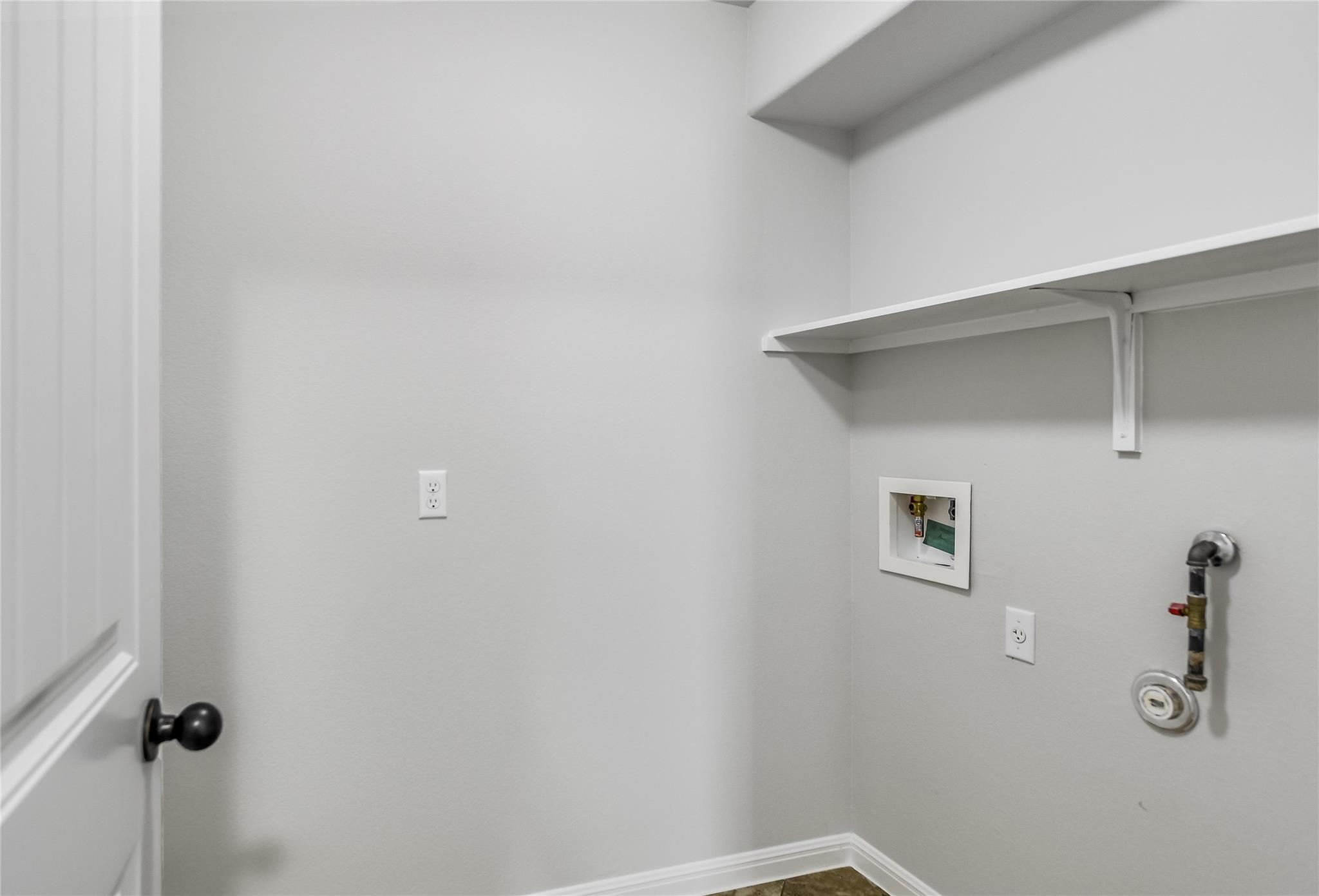202 Paul Azinger Ct Property Photo 5