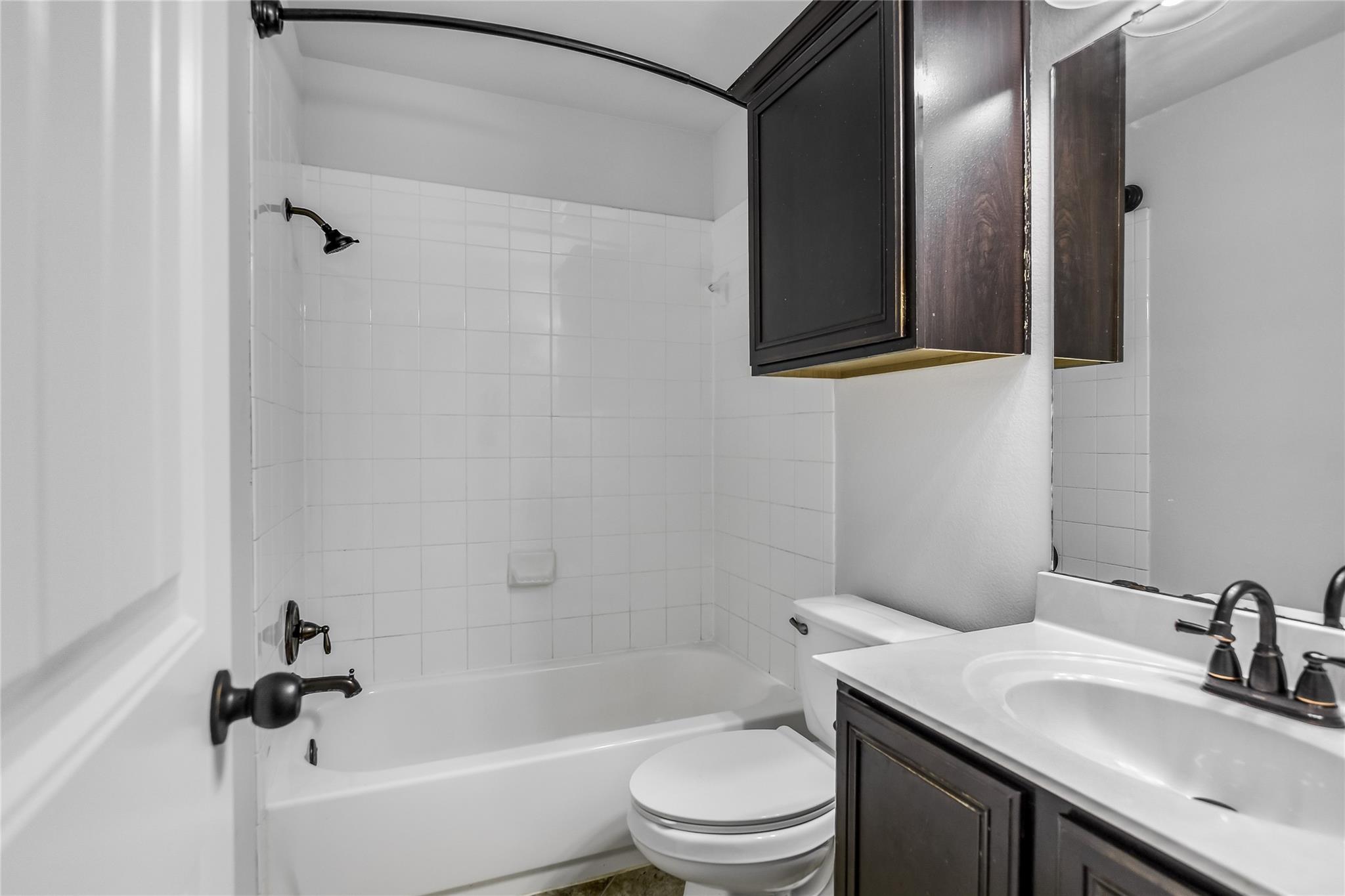 202 Paul Azinger Ct Property Photo 6