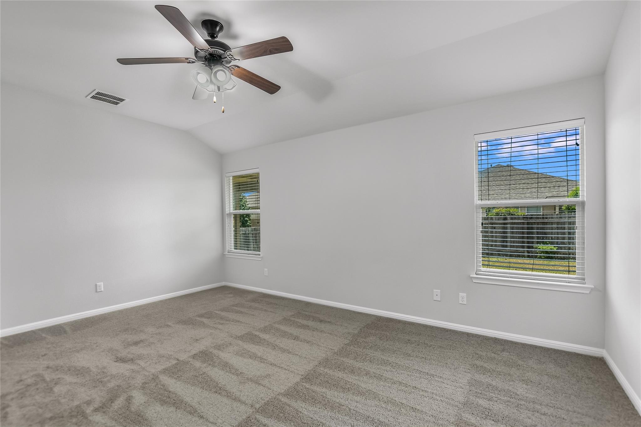 202 Paul Azinger Ct Property Photo 8