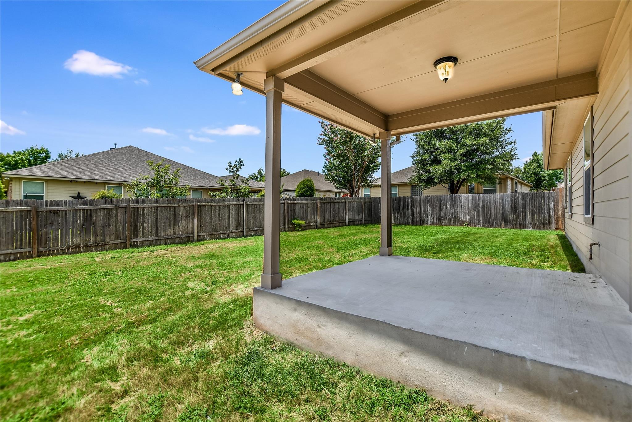 202 Paul Azinger Ct Property Photo 18