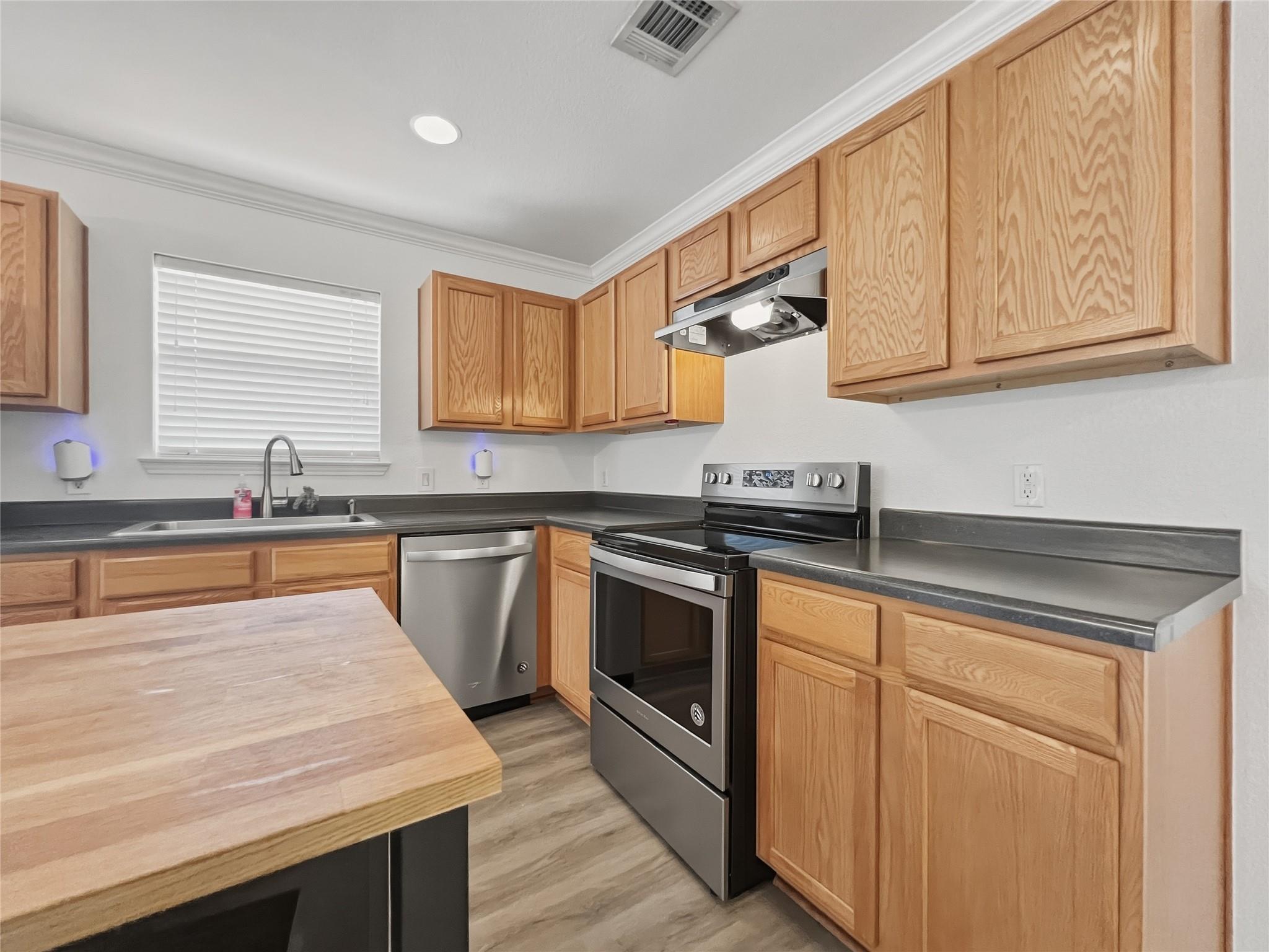 13304 Orourke Dr Property Photo 9