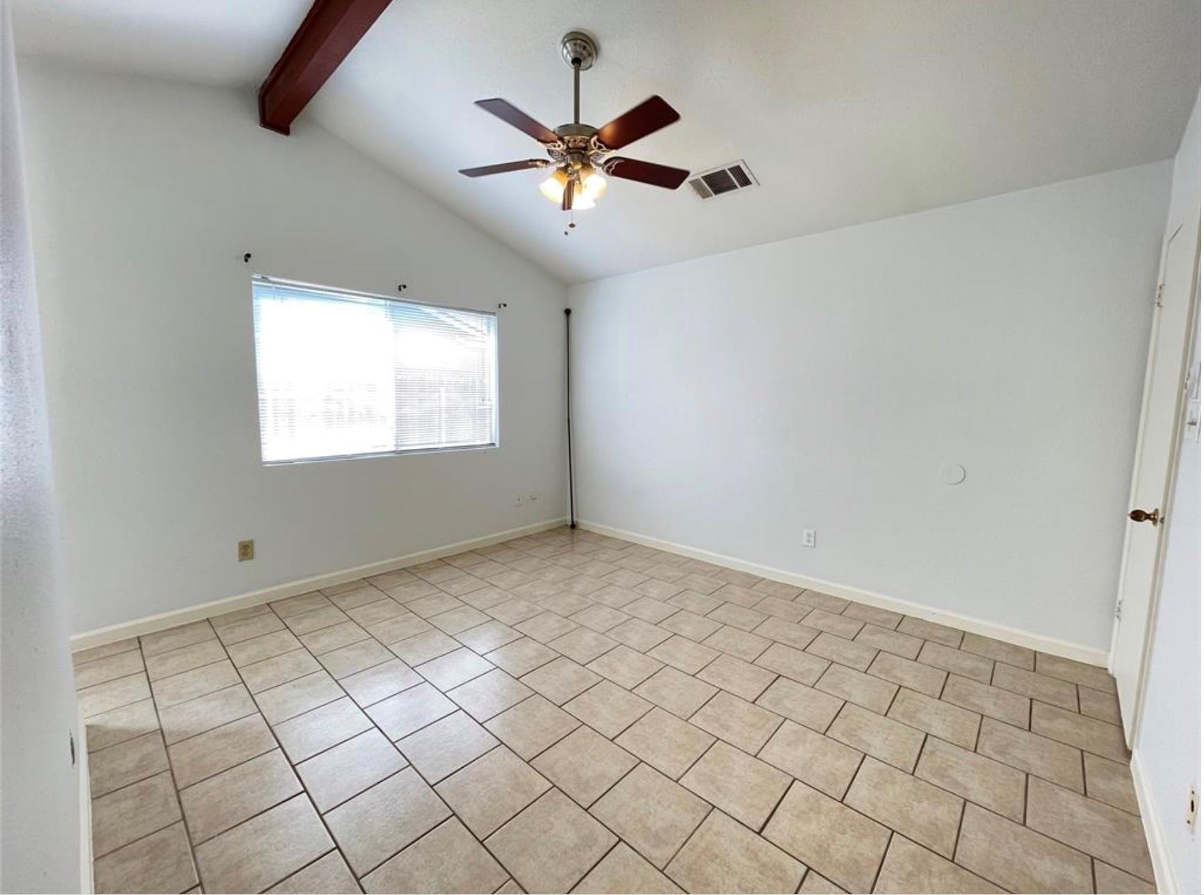 907 Canterfield Ln Property Photo 13