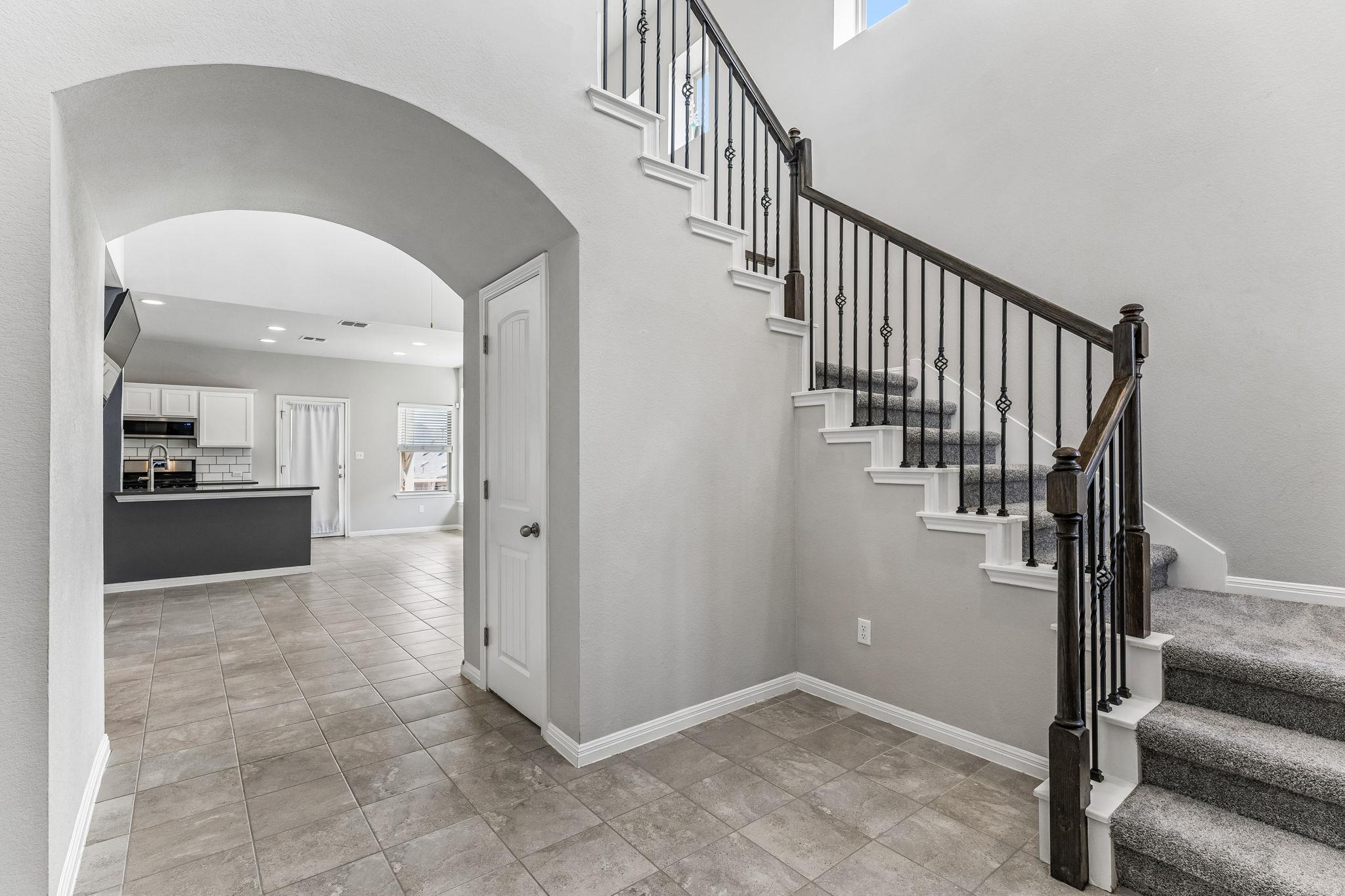 689 Nautical Loop Property Photo 7