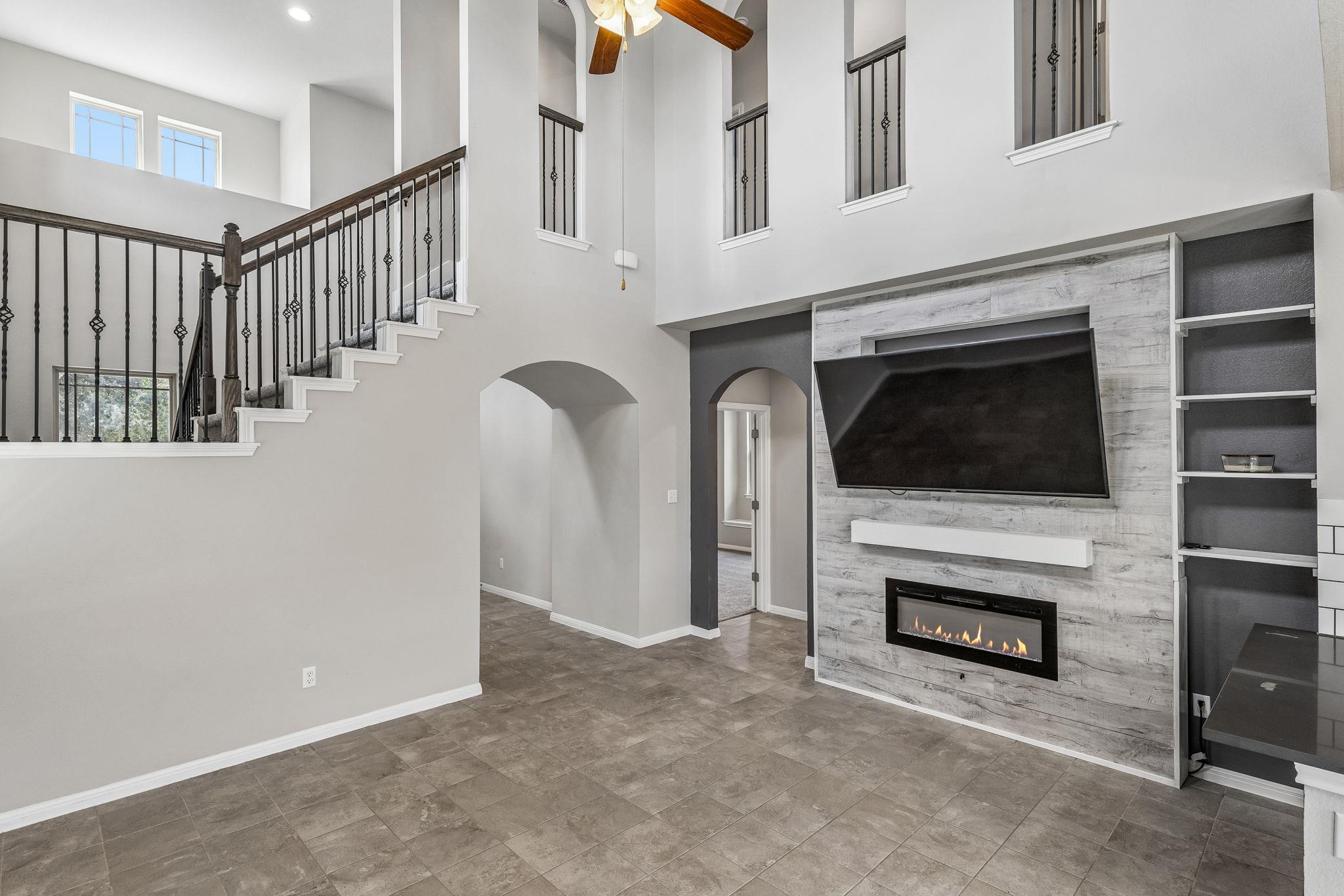 689 Nautical Loop Property Photo 9