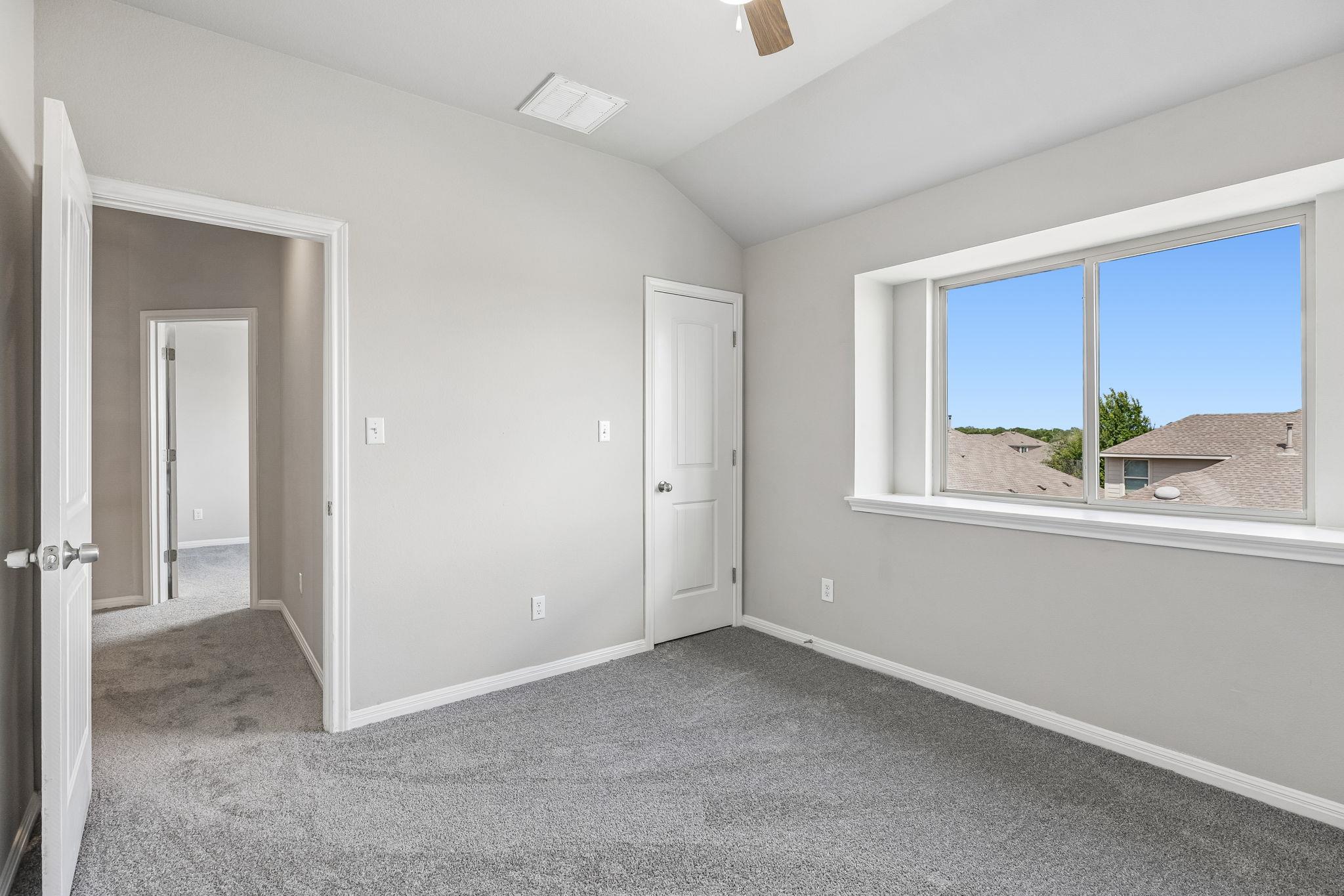 689 Nautical Loop Property Photo 26