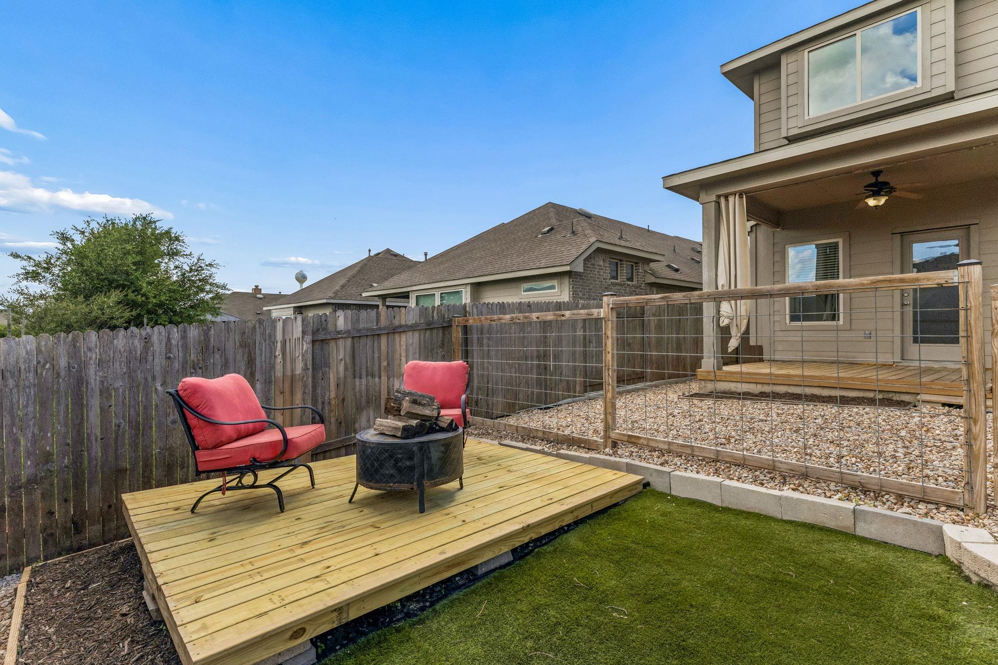 689 Nautical Loop Property Photo 30