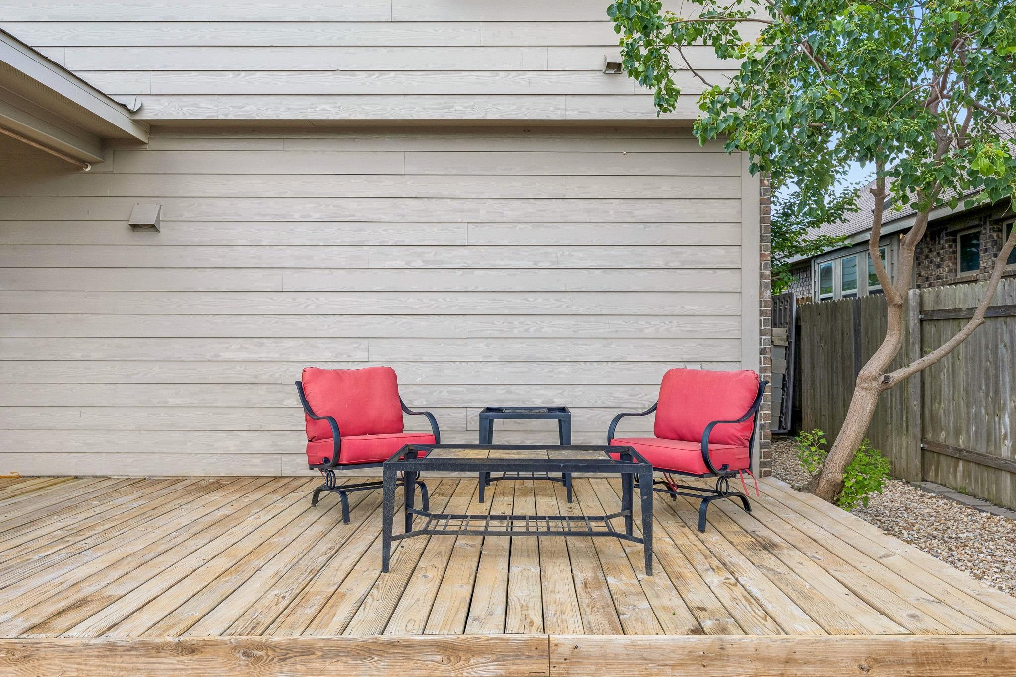 689 Nautical Loop Property Photo 32