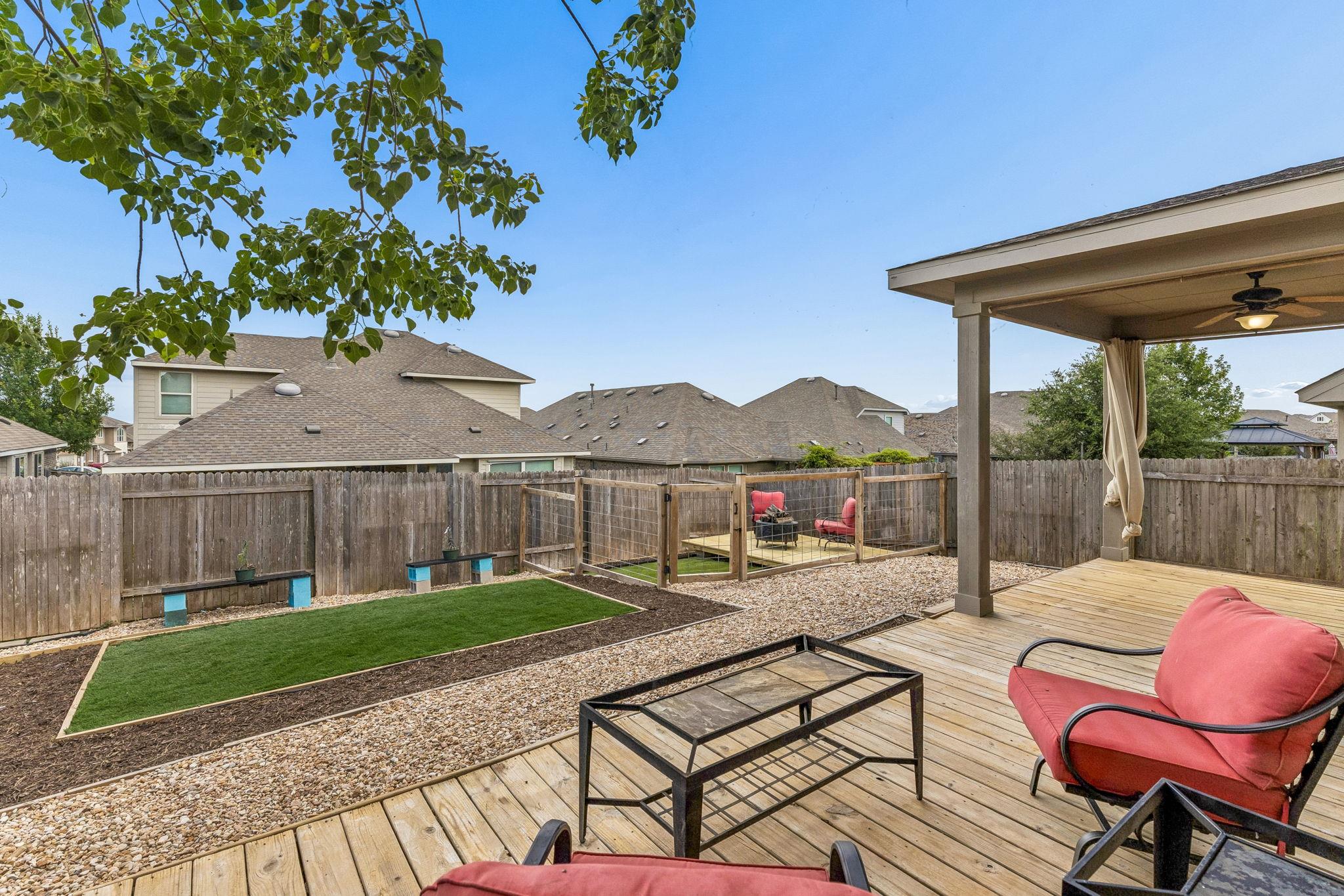 689 Nautical Loop Property Photo 33