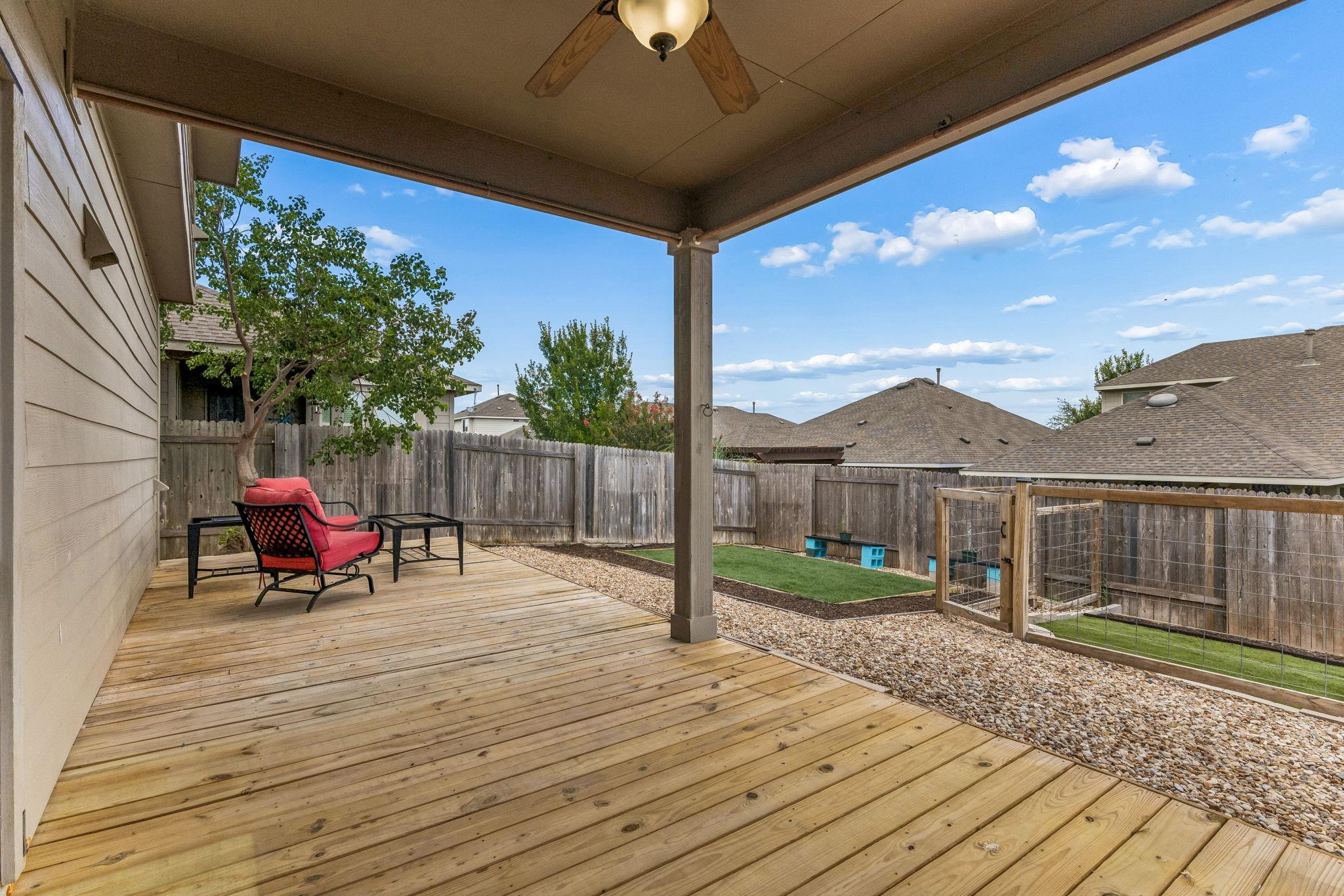 689 Nautical Loop Property Photo 34