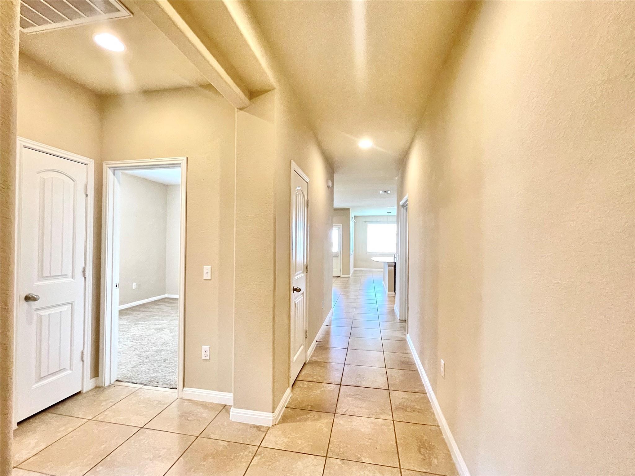 16412 Vescovo Ln Property Photo 6