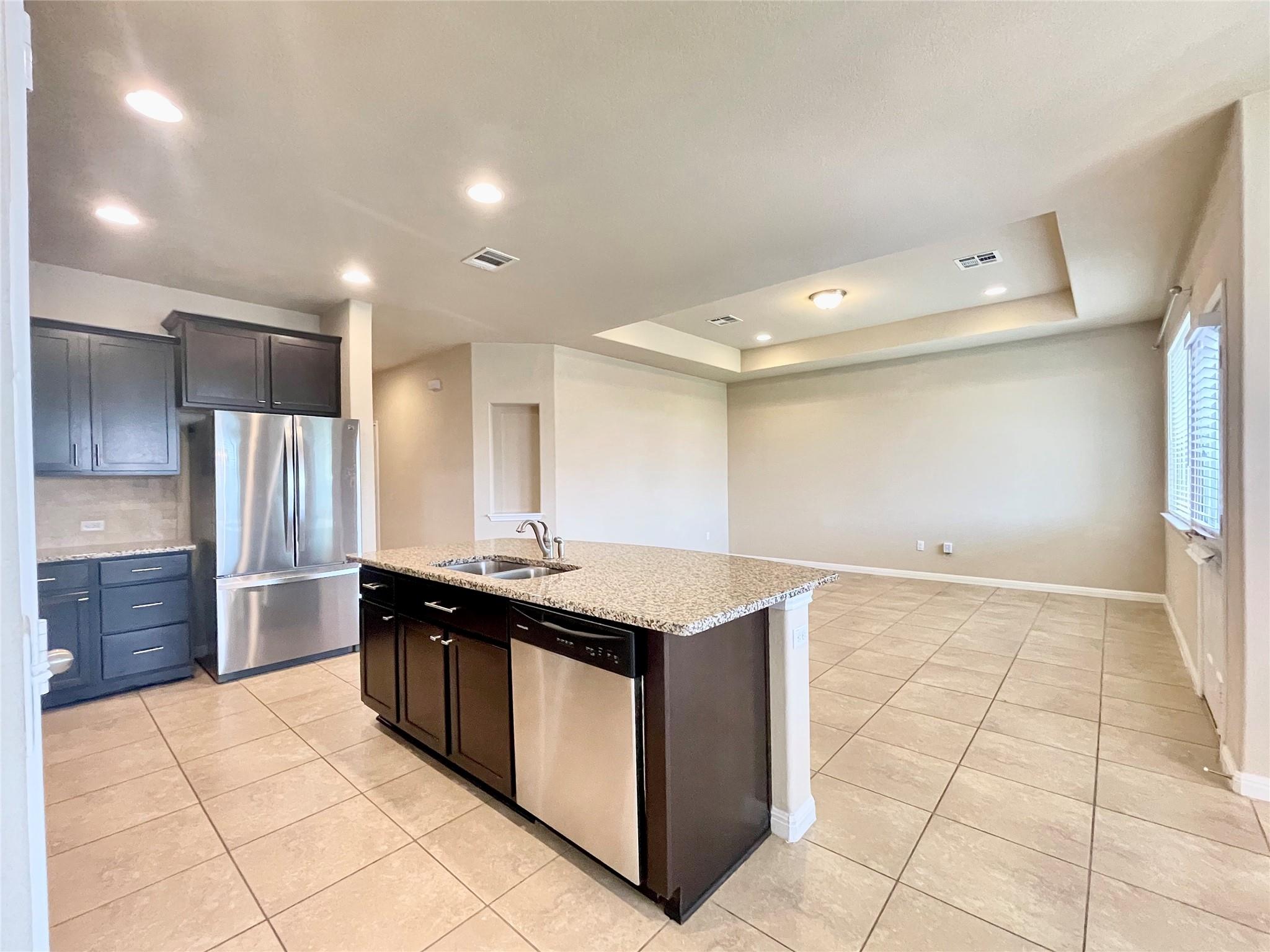16412 Vescovo Ln Property Photo 11