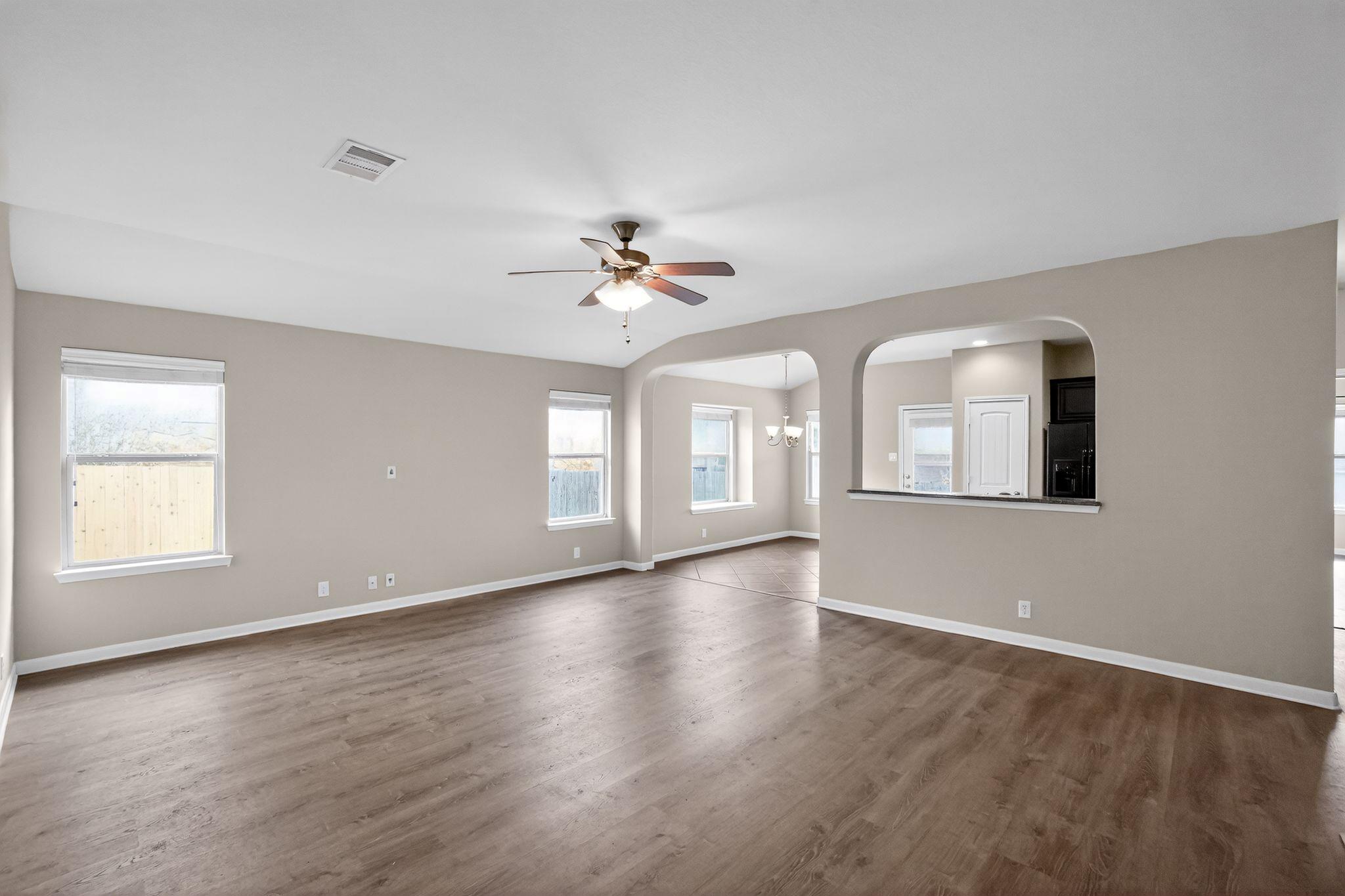 1313 April Meadows Loop Property Photo 2