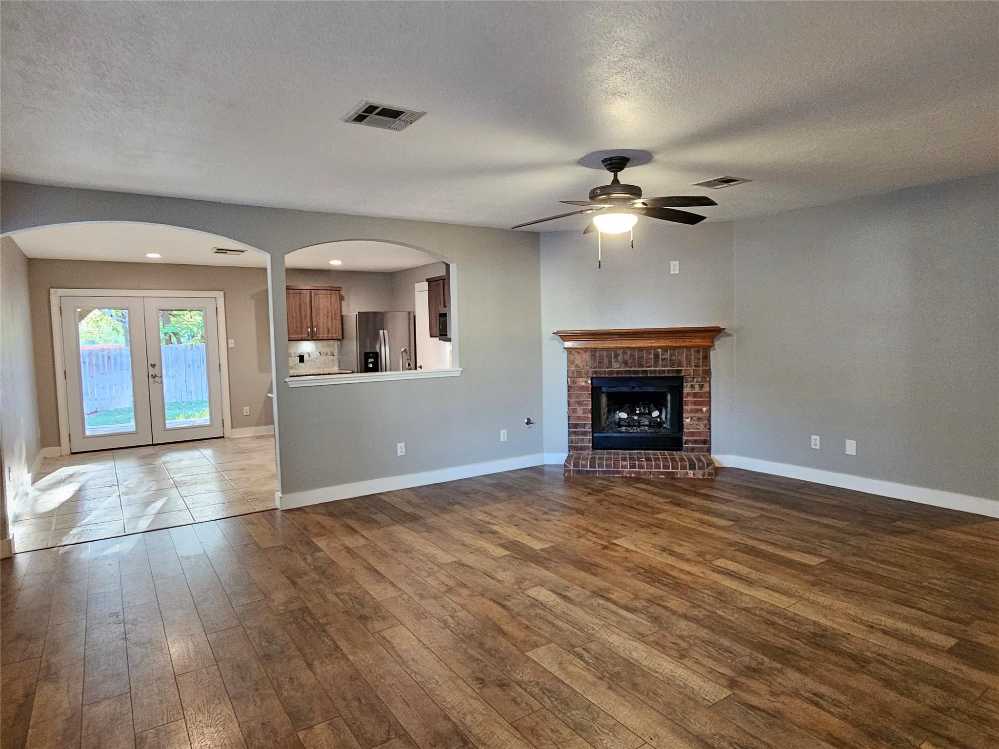 3932 Haleys Way Property Photo 5
