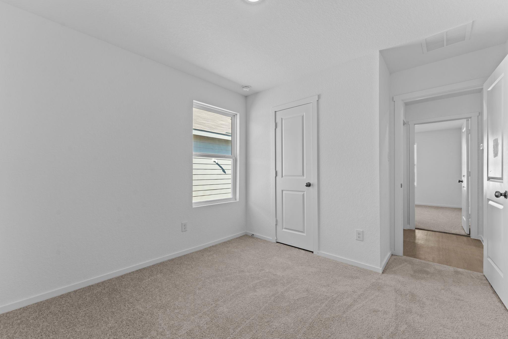 103 Ellendale Pl Property Photo 4