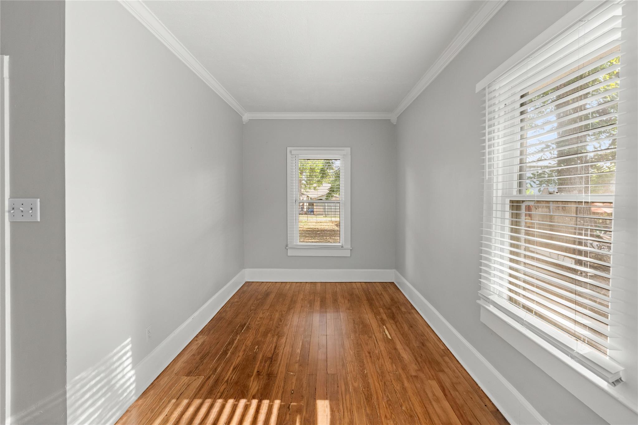 2032 E Cesar Chavez St Property Photo 23
