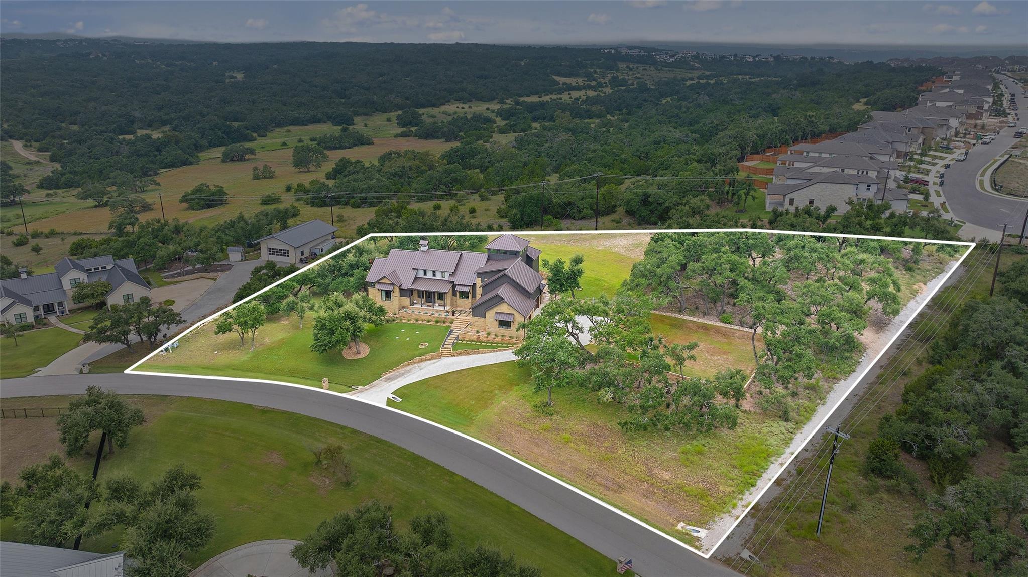 17029 Whispering Breeze Dr Property Photo 2